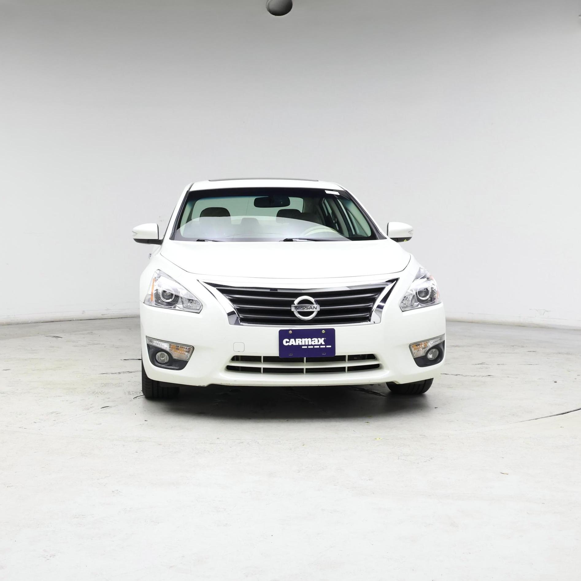 Thumbnail: 2015 Nissan Altima - 5