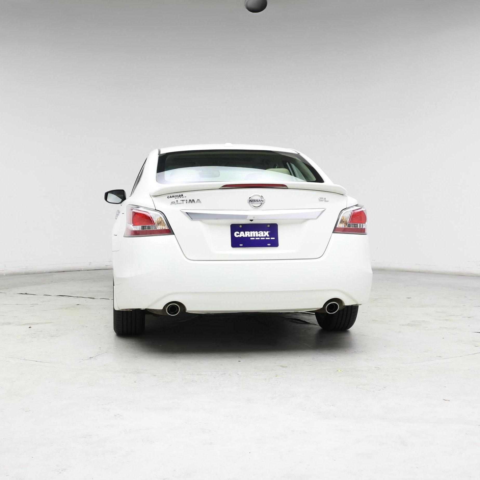 Thumbnail: 2015 Nissan Altima - 6