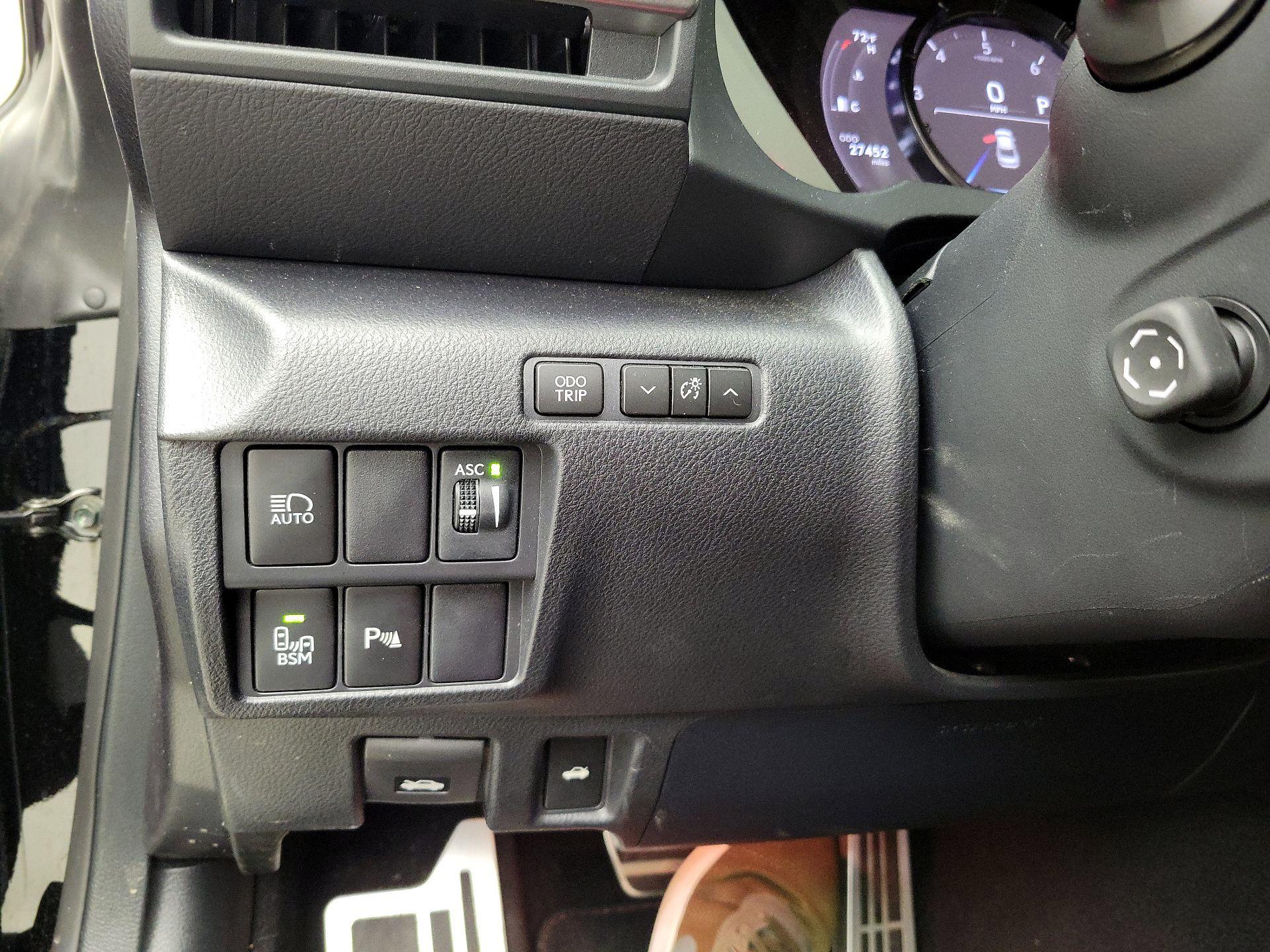 Thumbnail: 2021 Lexus RC - 13