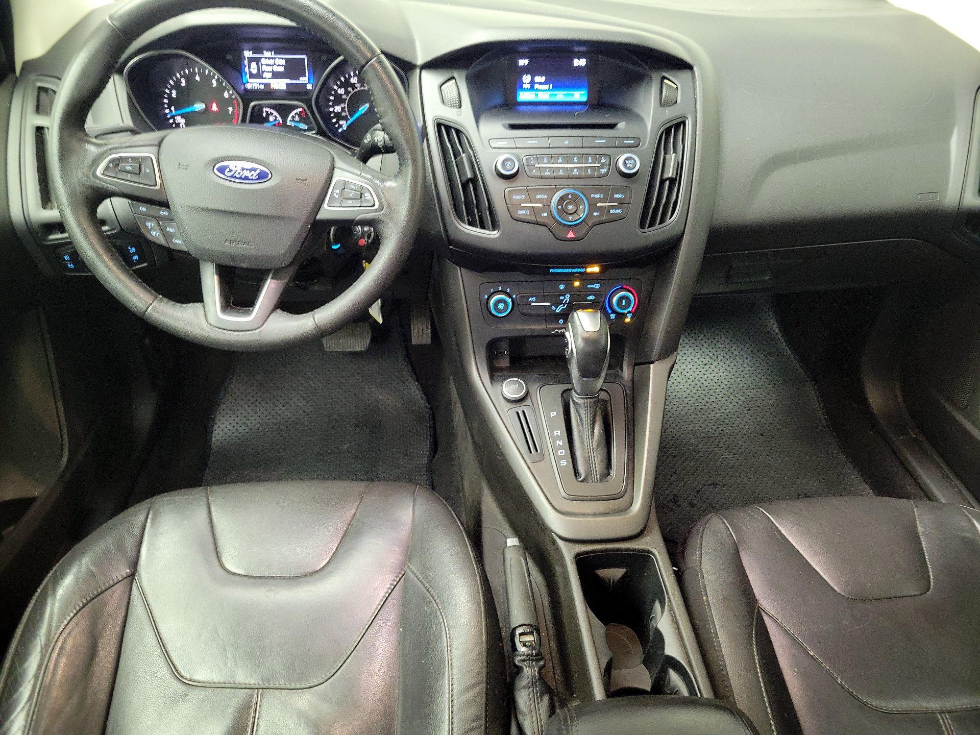 Thumbnail: 2016 Ford Focus - 9