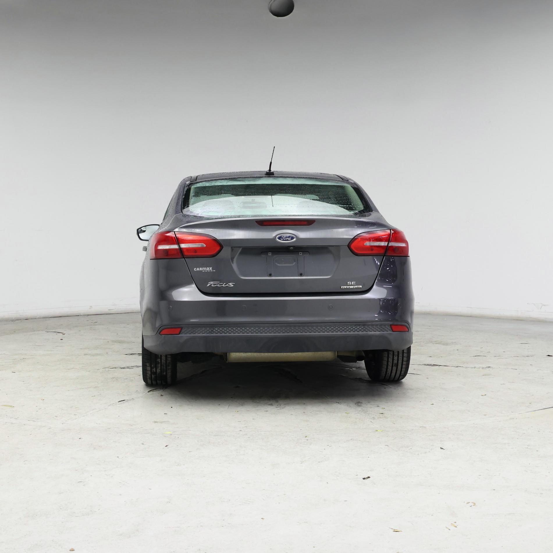 Thumbnail: 2016 Ford Focus - 6