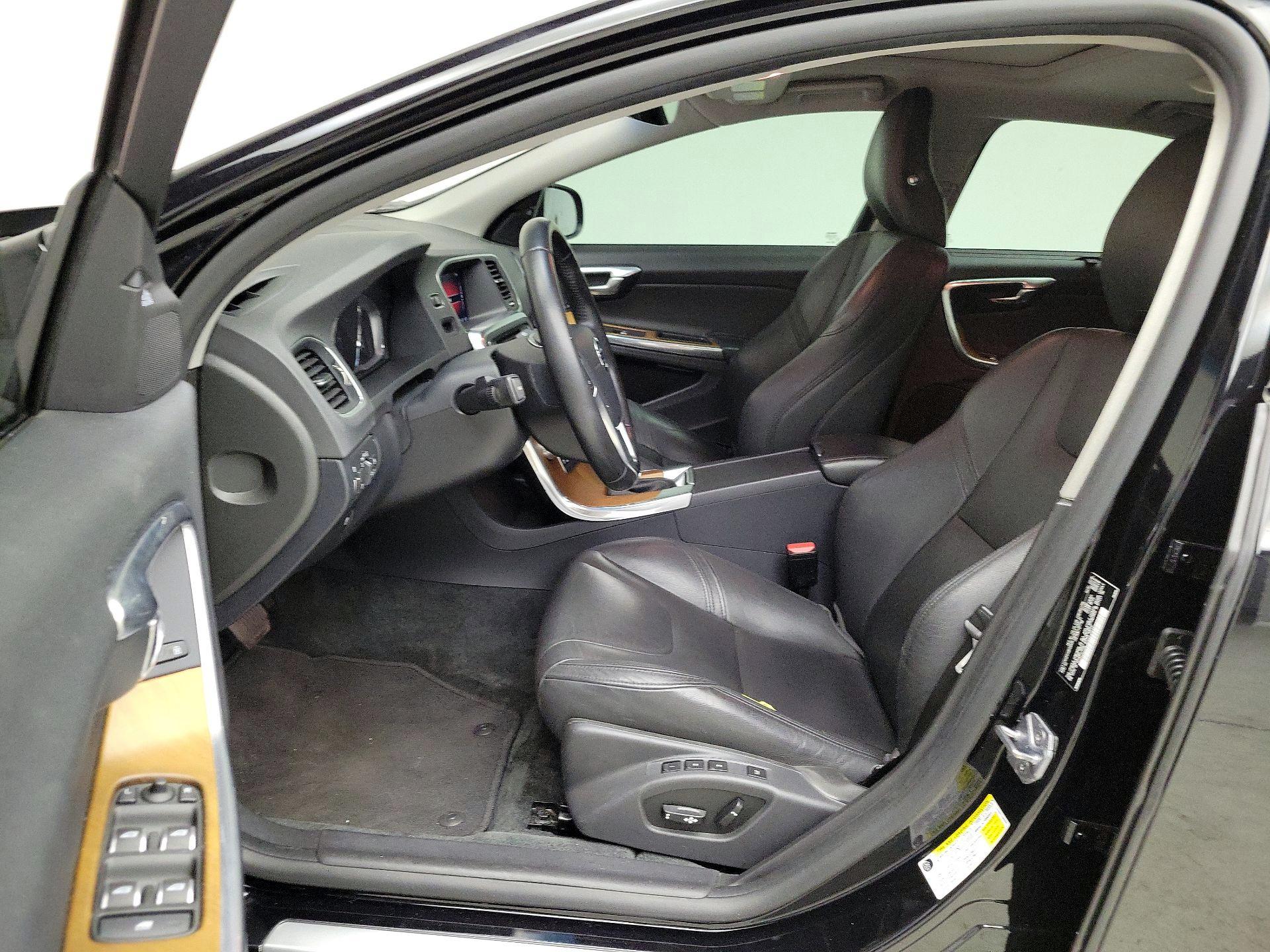 Thumbnail: 2016 Volvo S60 - 11