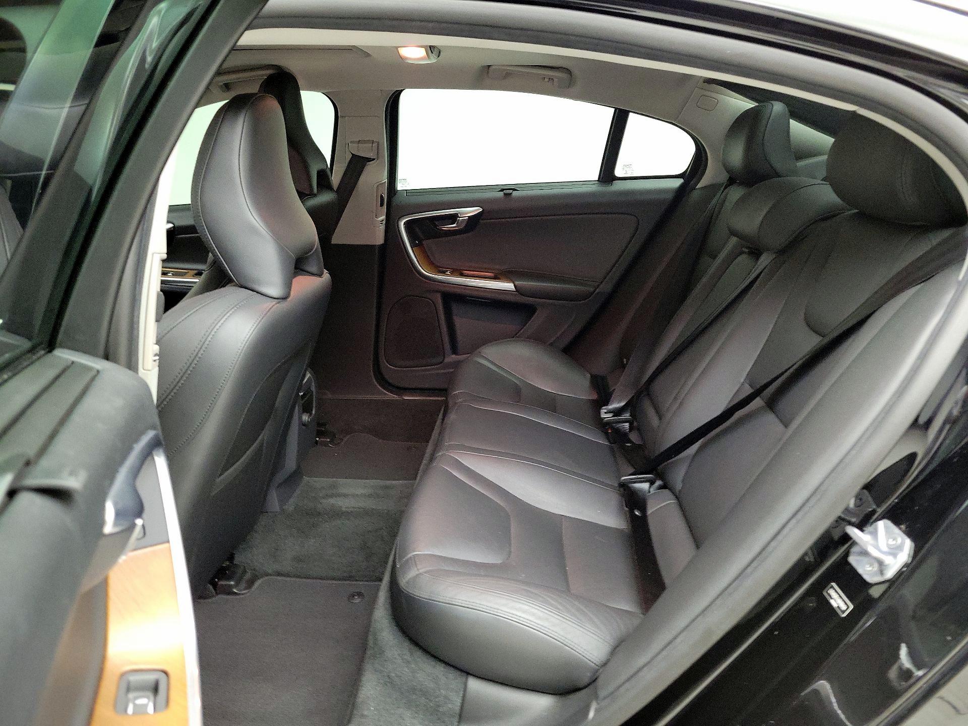 Thumbnail: 2016 Volvo S60 - 20