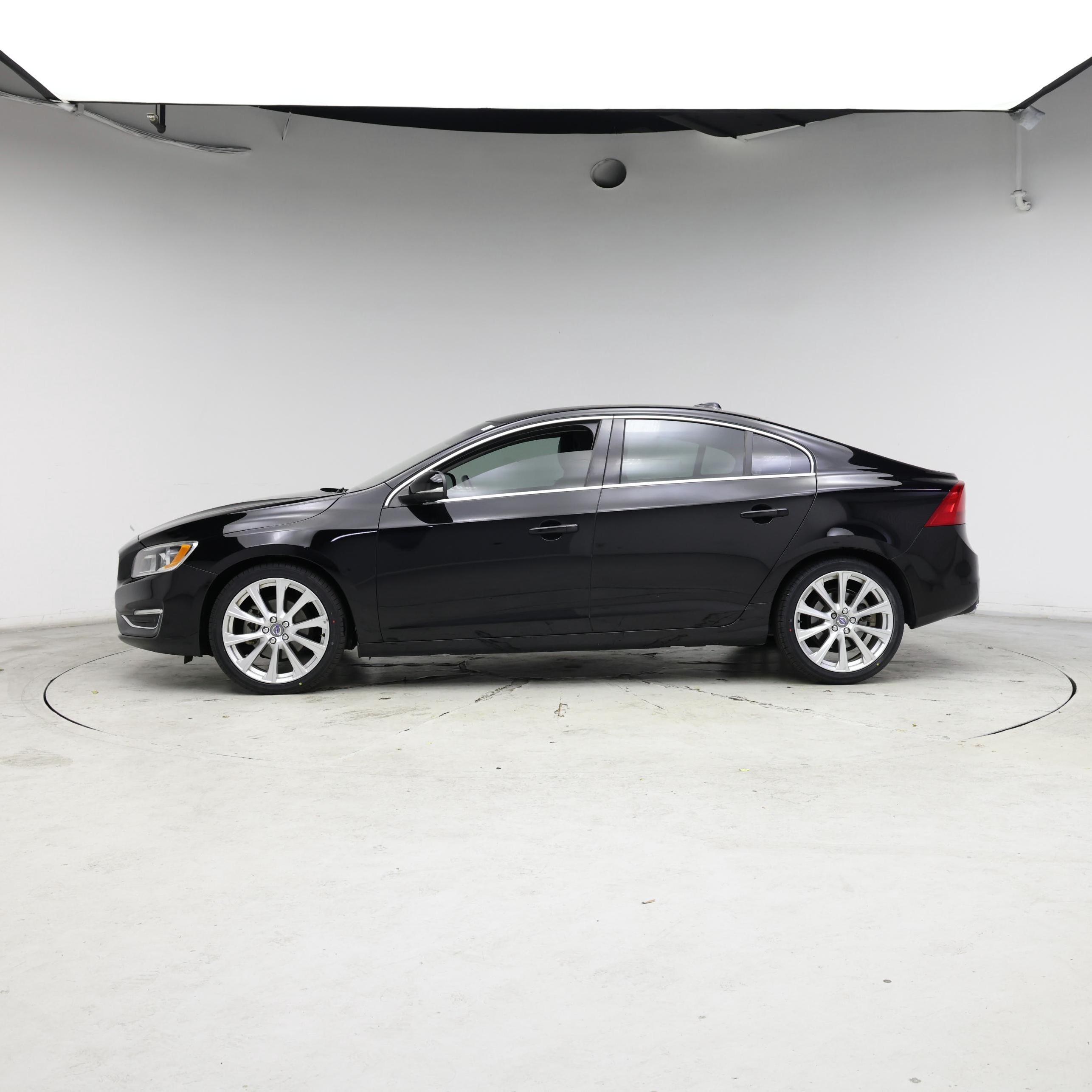 Thumbnail: 2016 Volvo S60 - 3