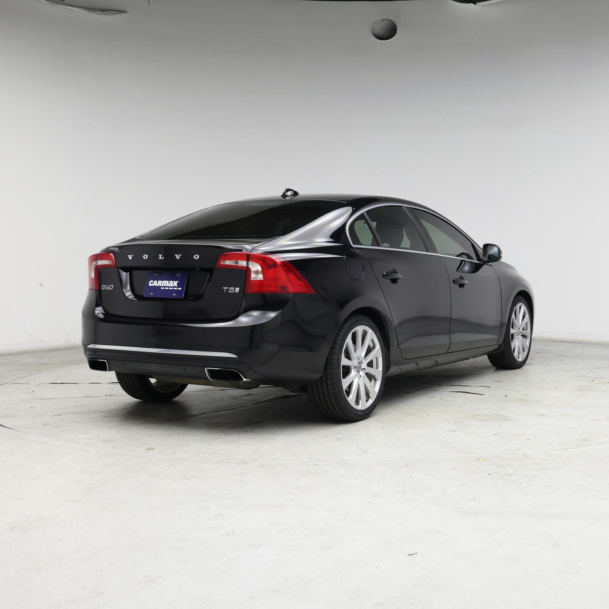 Thumbnail: 2016 Volvo S60 - 8
