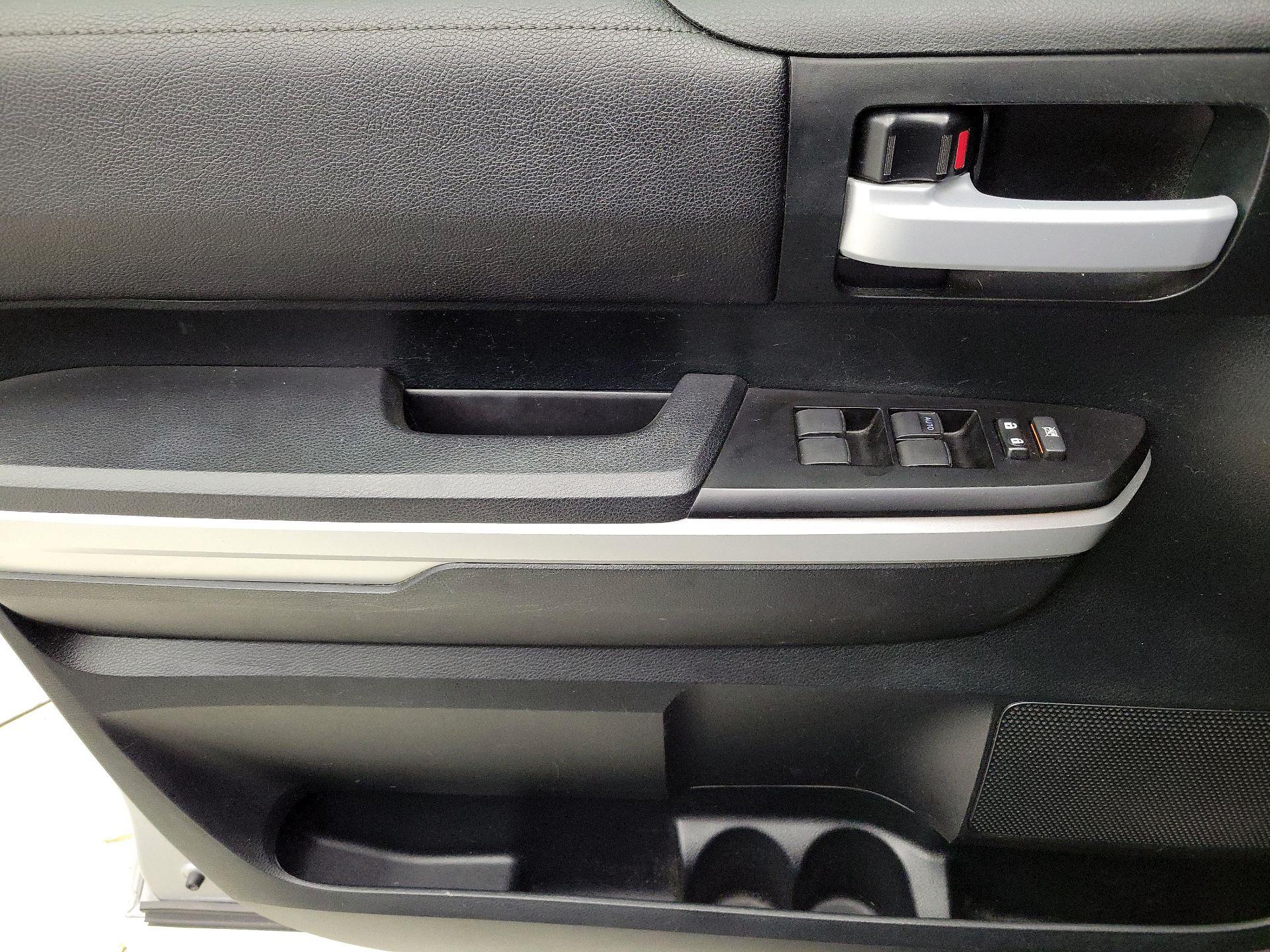 Thumbnail: 2017 Toyota Tundra - 12