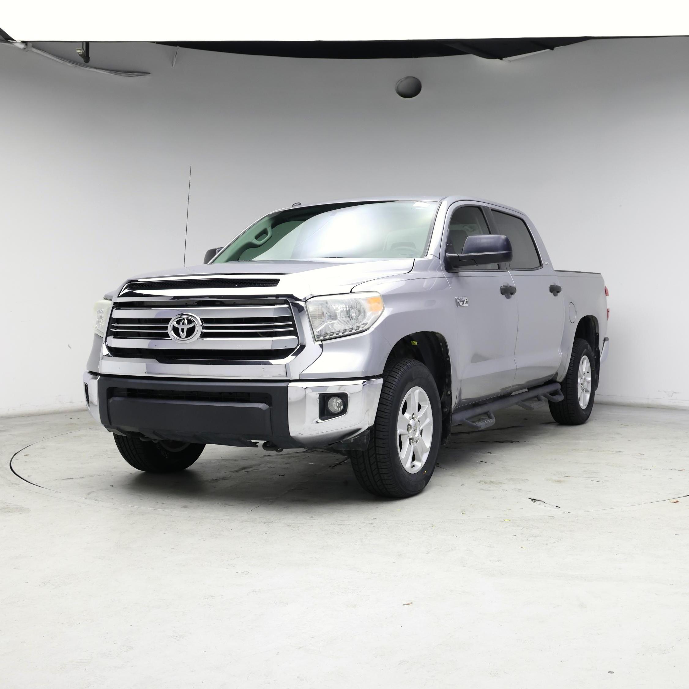 Thumbnail: 2017 Toyota Tundra - 4