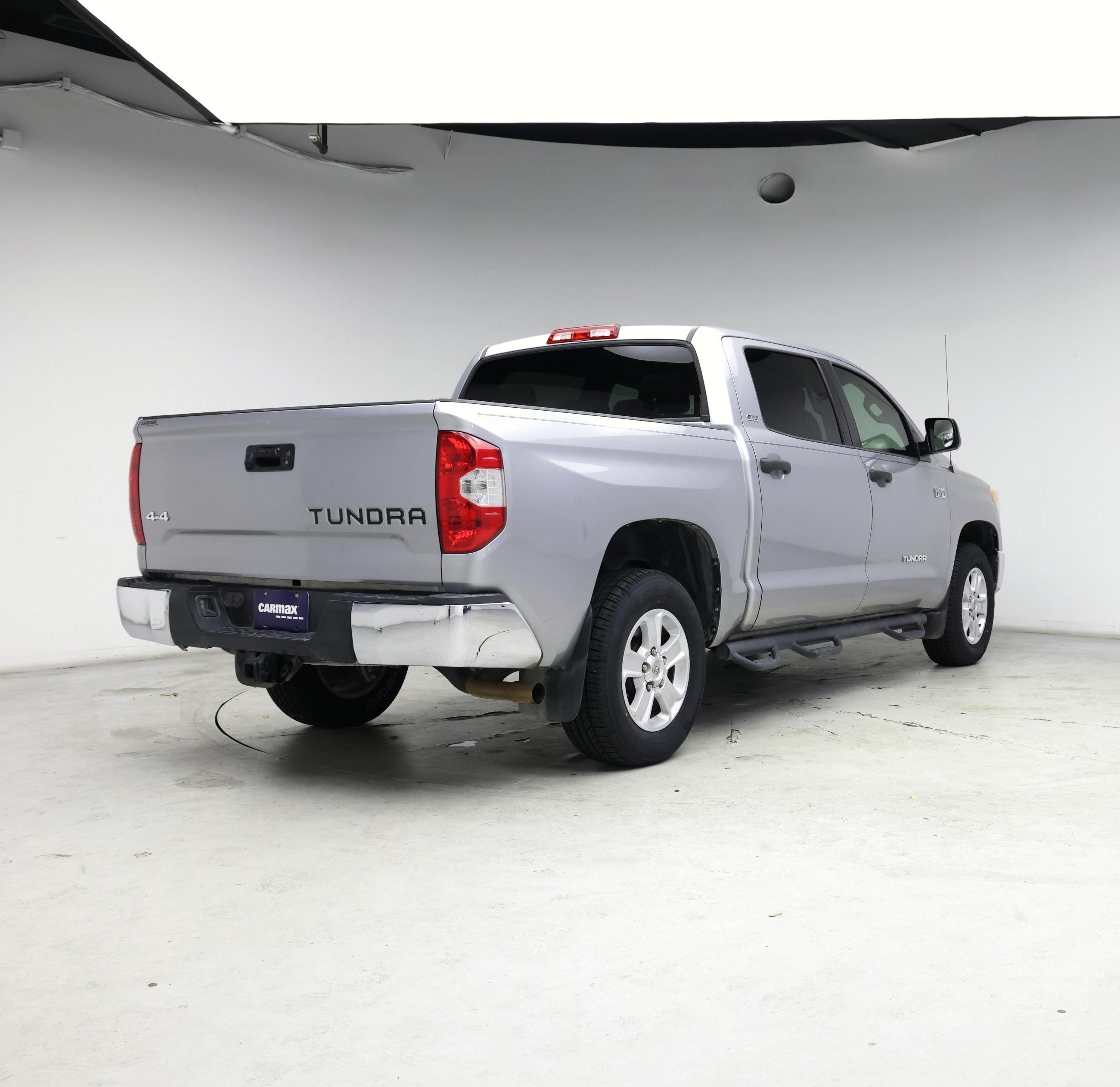 Thumbnail: 2017 Toyota Tundra - 8