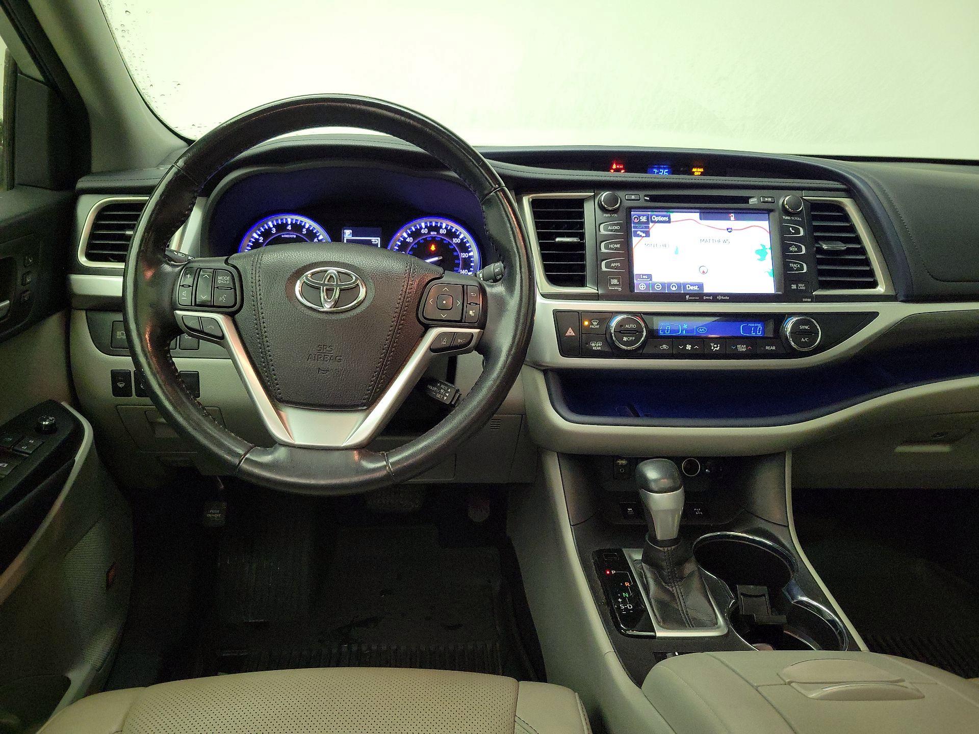 Thumbnail: 2018 Toyota Highlander - 10