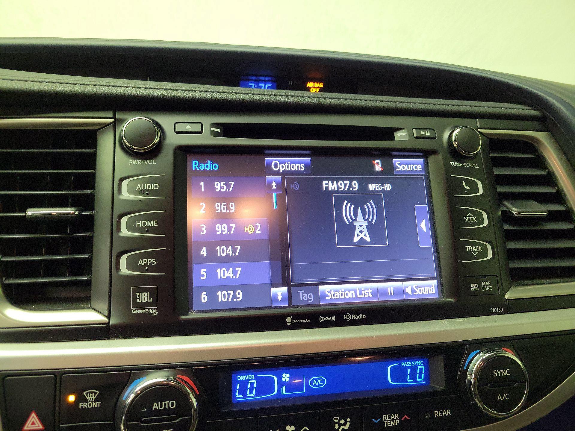 Thumbnail: 2018 Toyota Highlander - 16