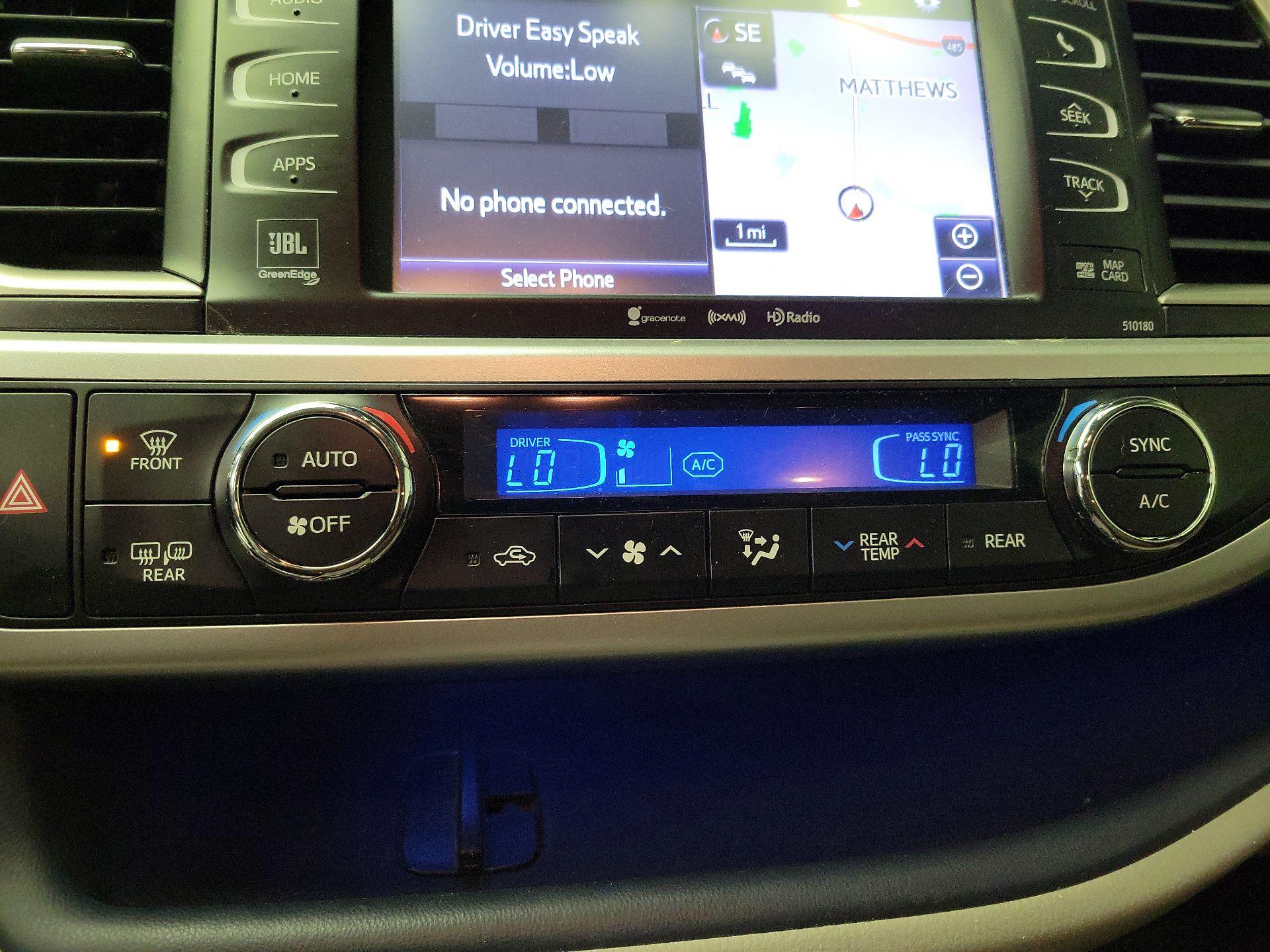 Thumbnail: 2018 Toyota Highlander - 17