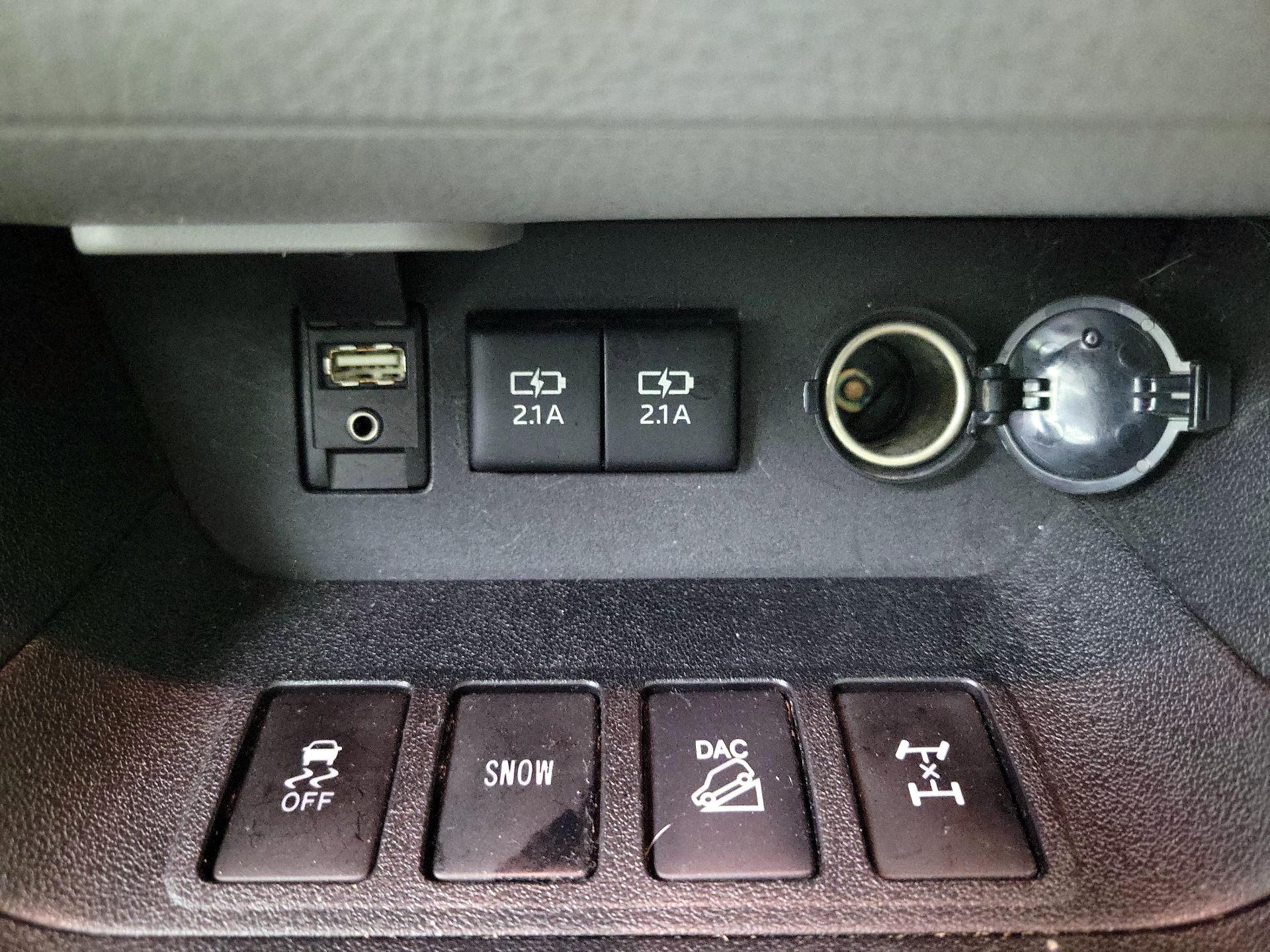 Thumbnail: 2018 Toyota Highlander - 19