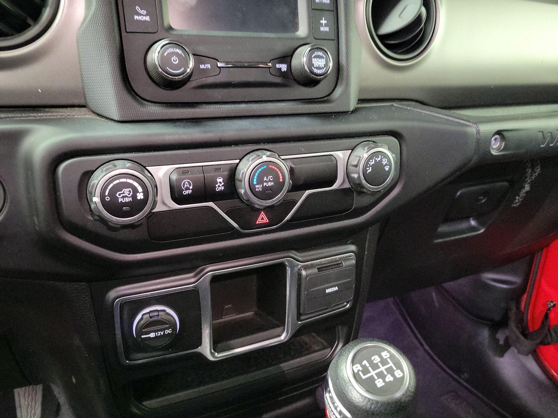 Thumbnail: 2021 Jeep Wrangler - 16