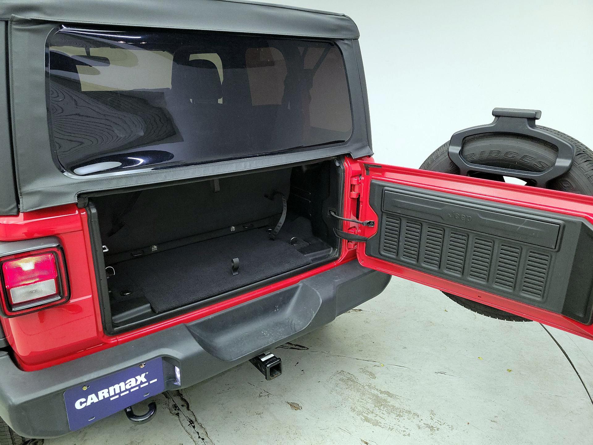 Thumbnail: 2021 Jeep Wrangler - 19