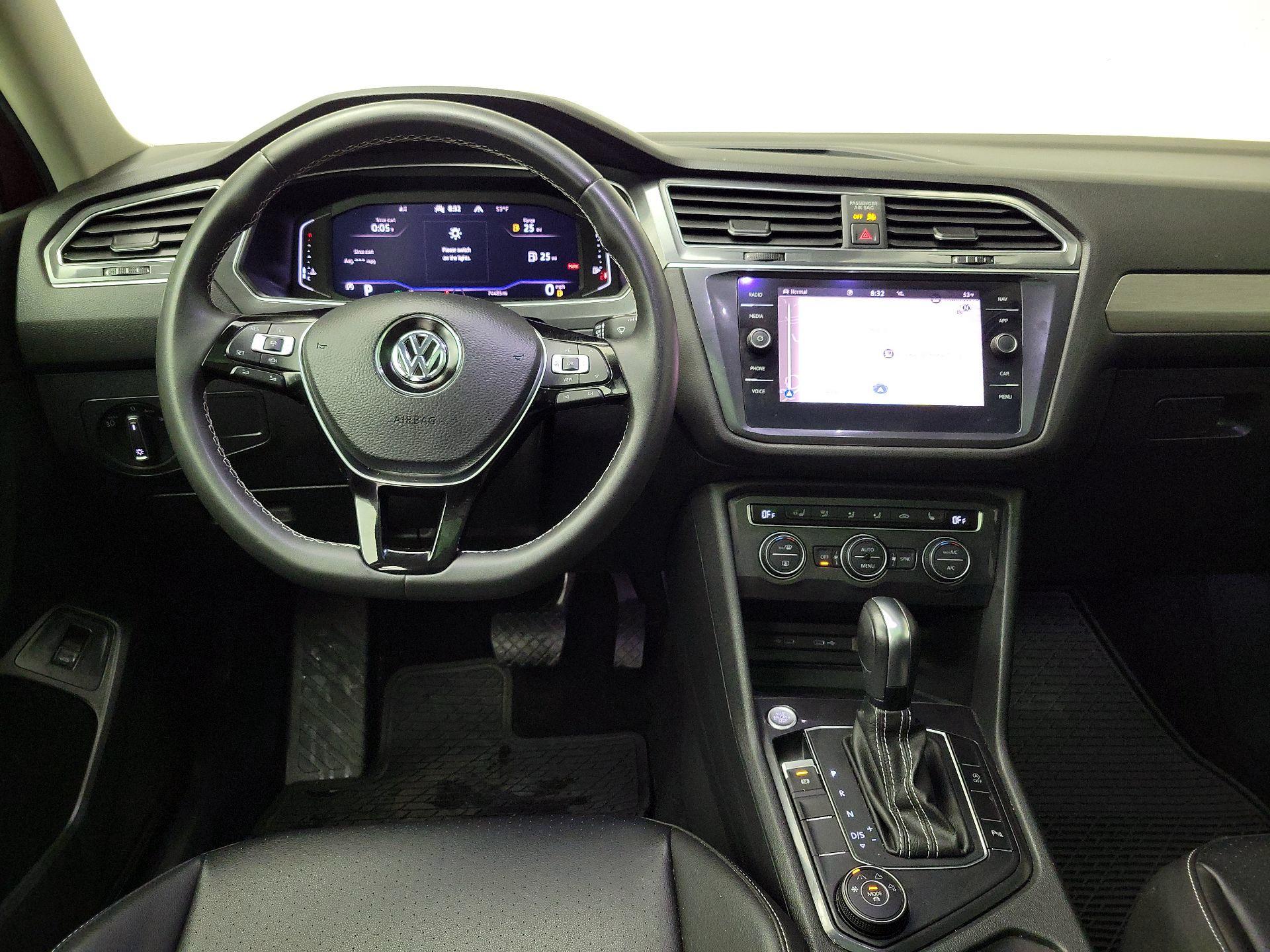 Thumbnail: 2021 Volkswagen Tiguan - 10