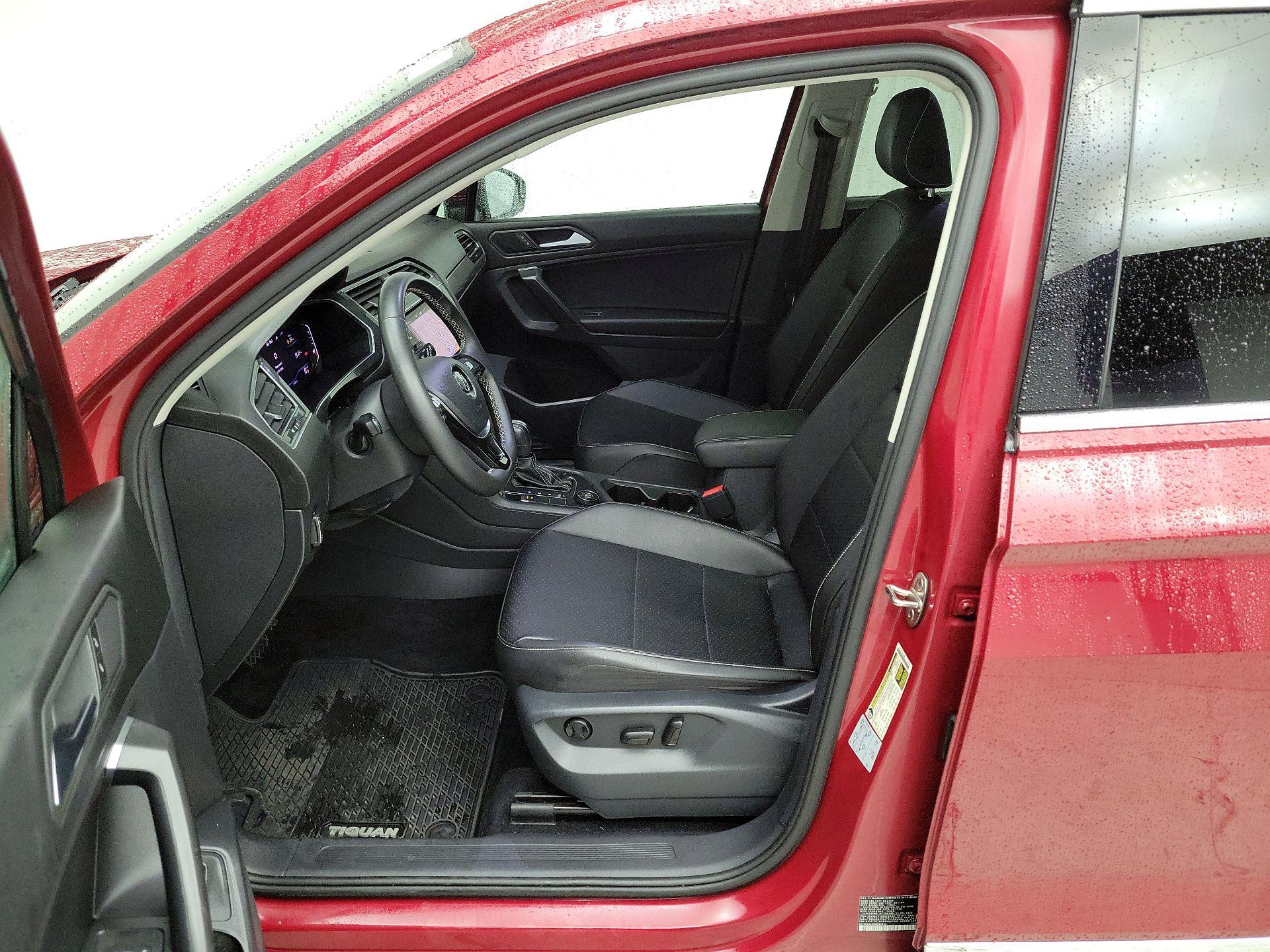 Thumbnail: 2021 Volkswagen Tiguan - 11