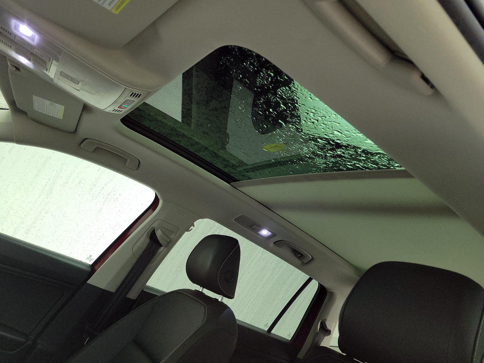 Thumbnail: 2021 Volkswagen Tiguan - 20