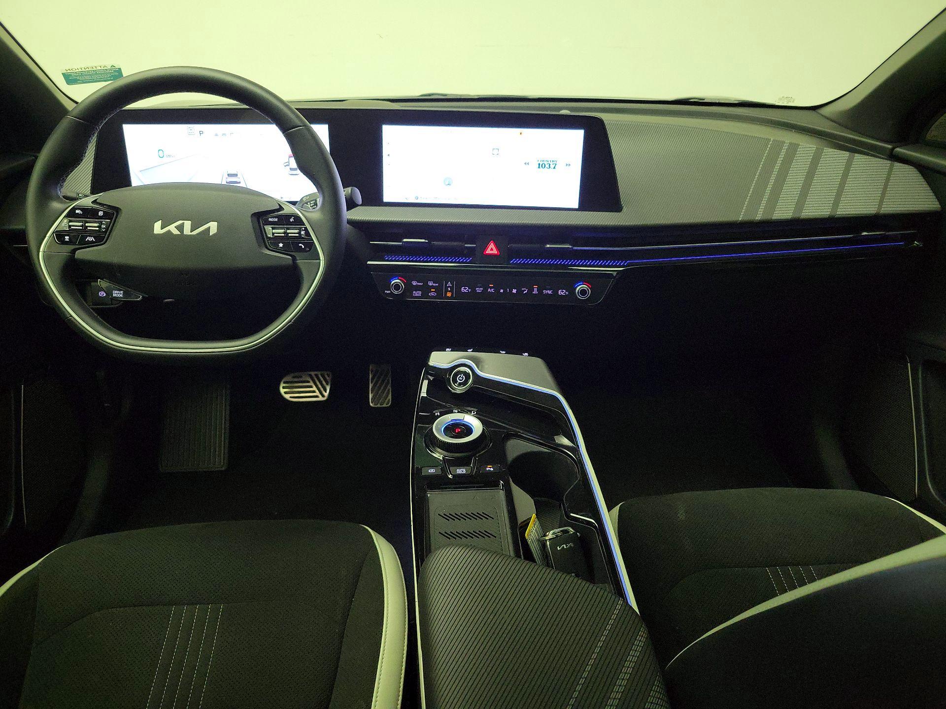 Thumbnail: 2022 Kia EV6 - 9