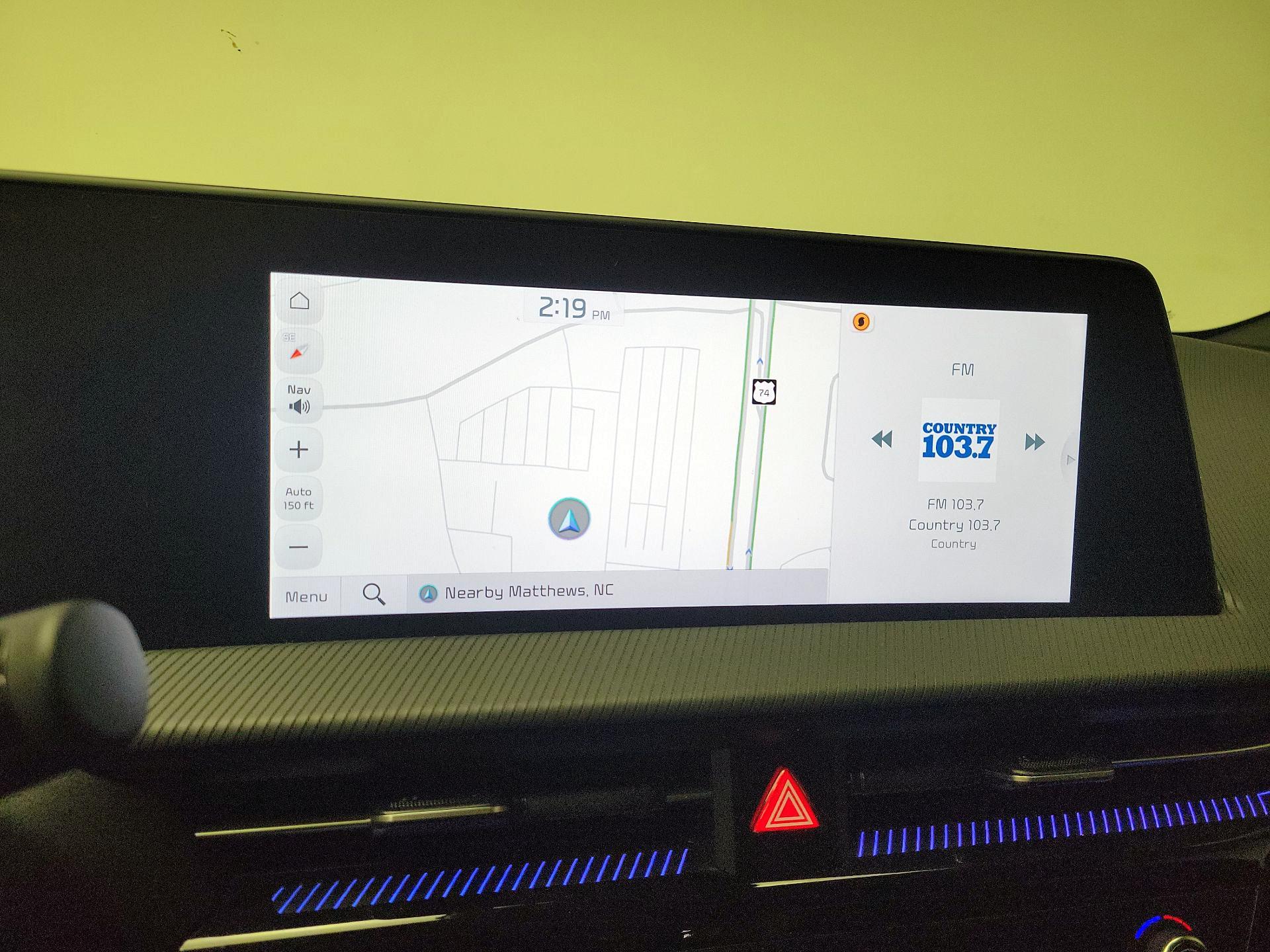 Thumbnail: 2022 Kia EV6 - 14