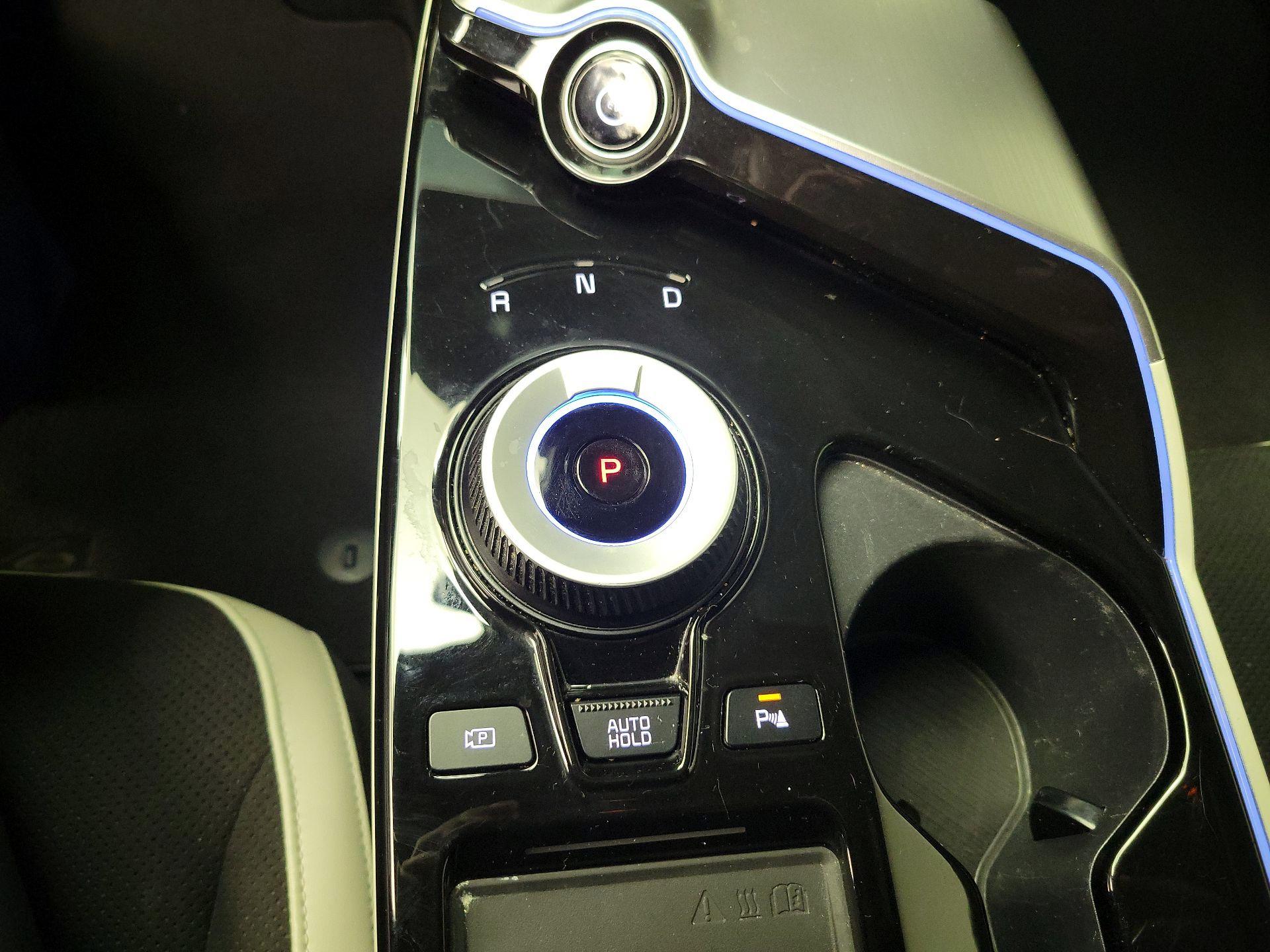 Thumbnail: 2022 Kia EV6 - 18