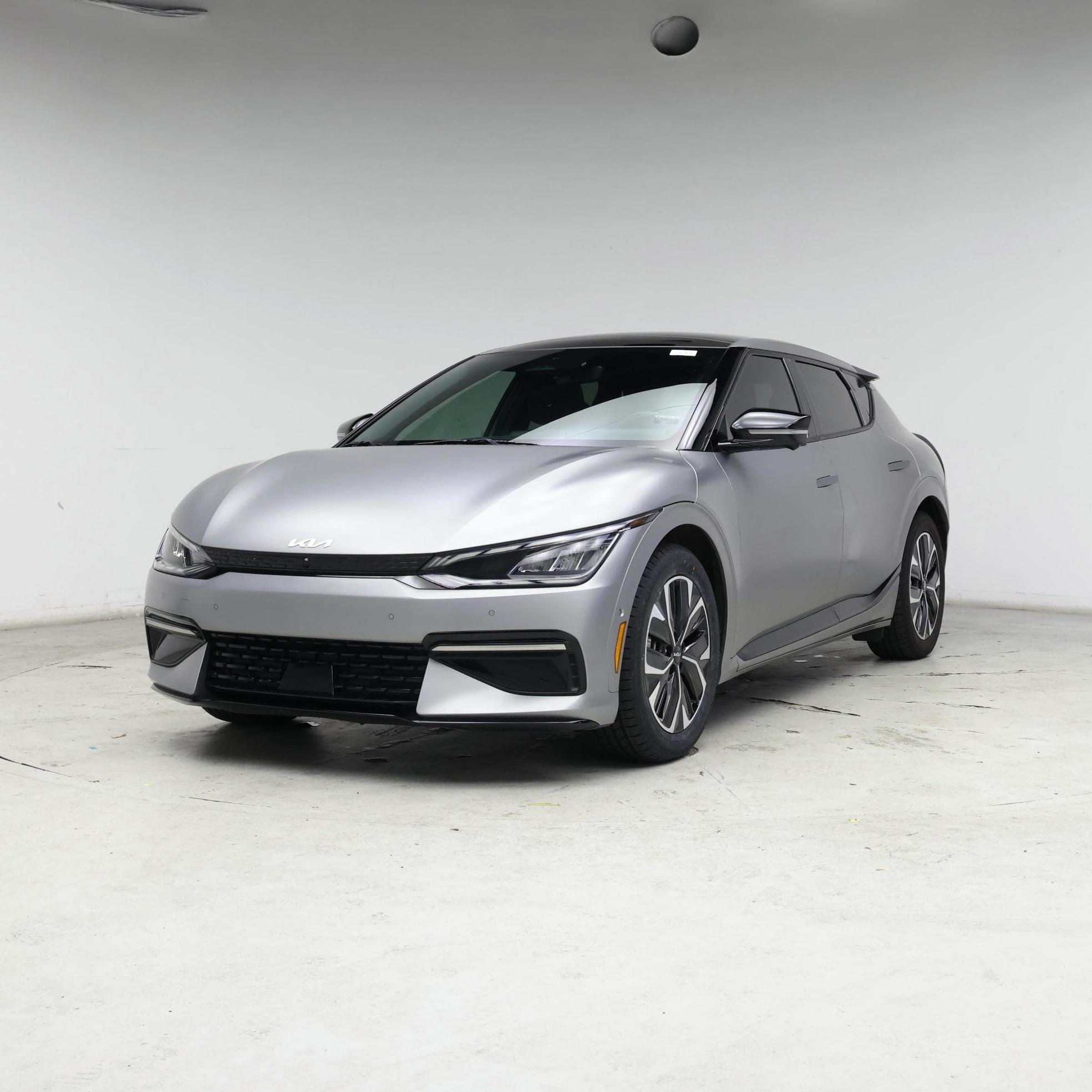 Thumbnail: 2022 Kia EV6 - 4