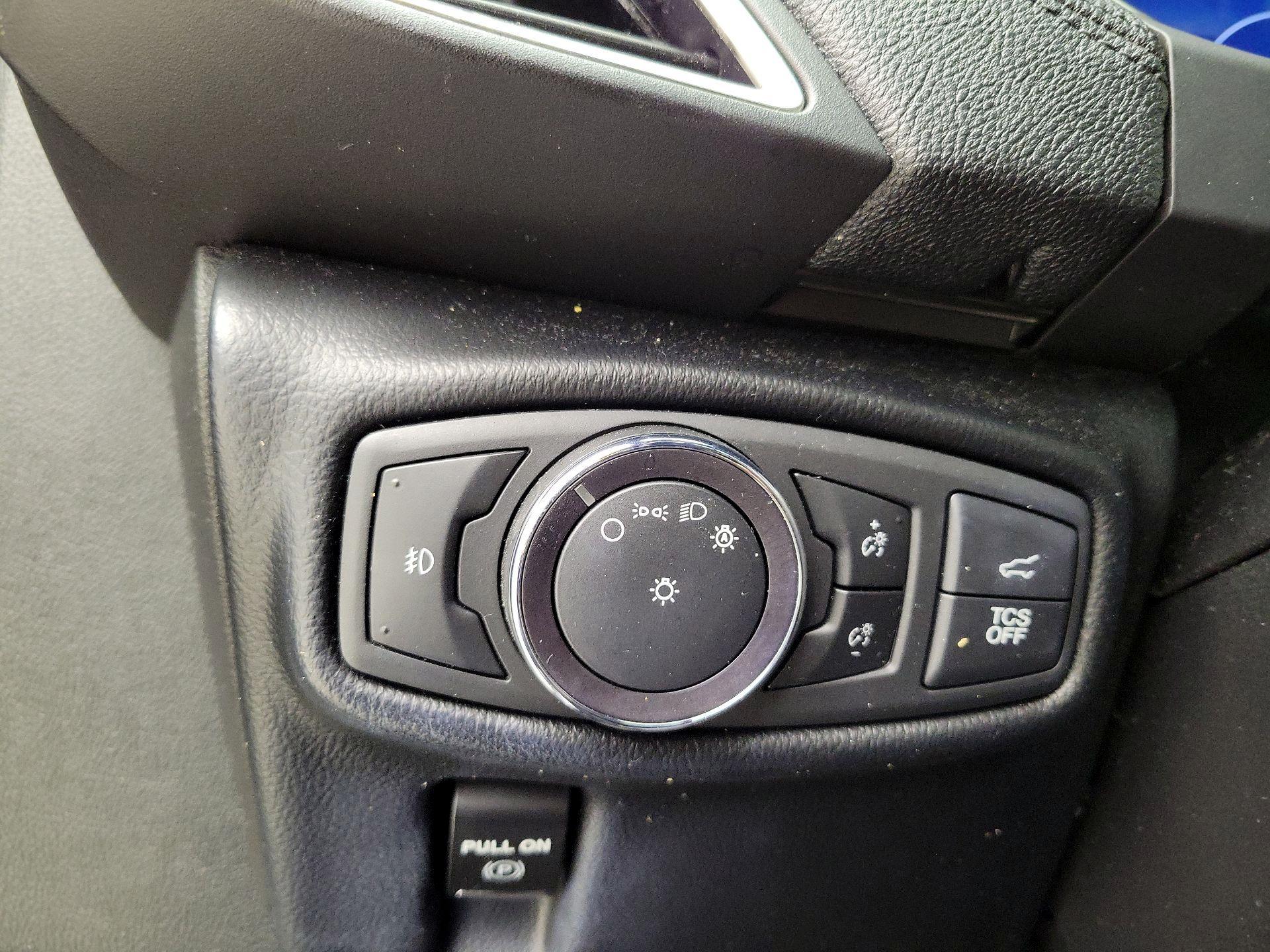 Thumbnail: 2020 Lincoln Nautilus - 13