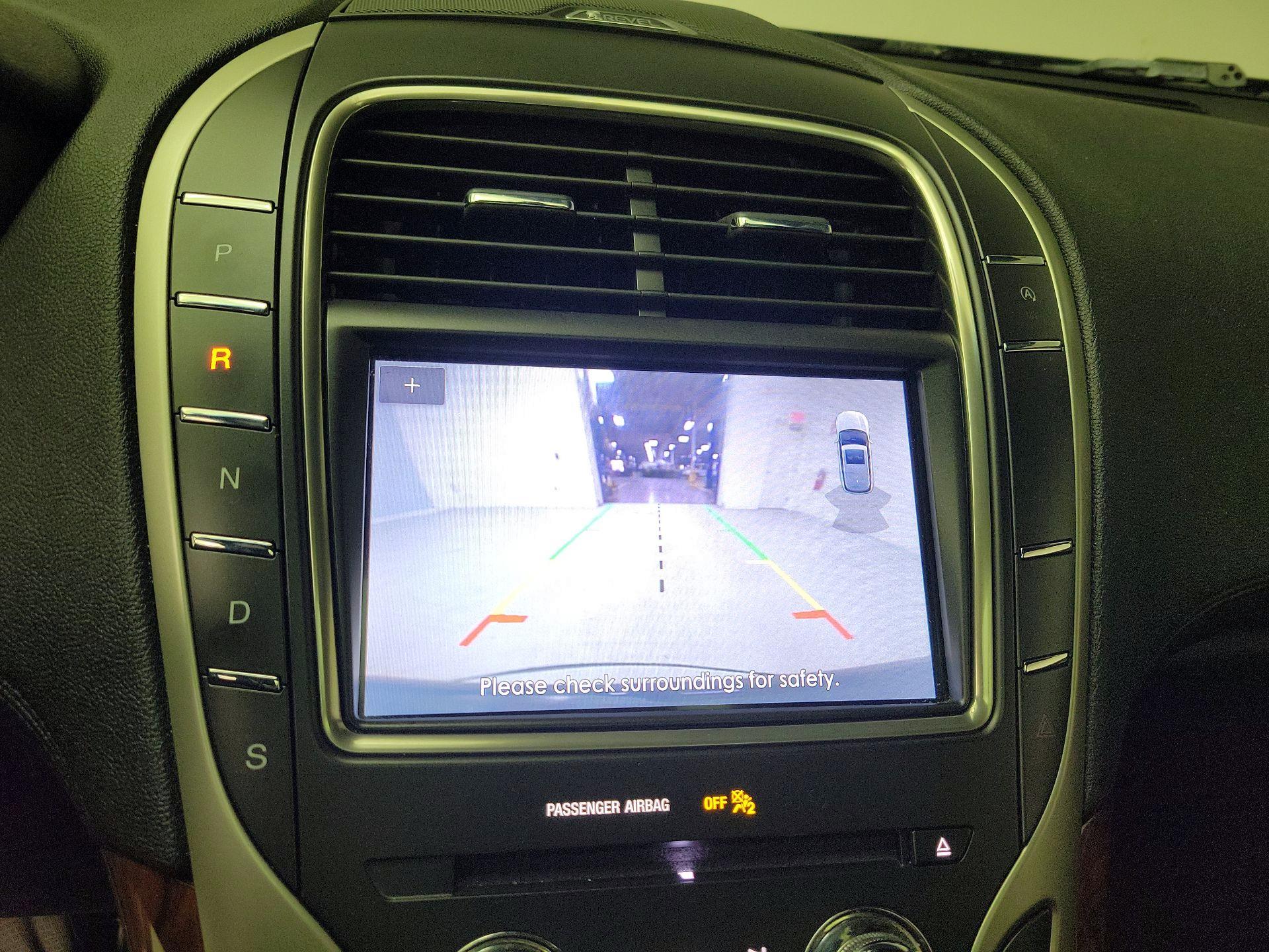 Thumbnail: 2020 Lincoln Nautilus - 15