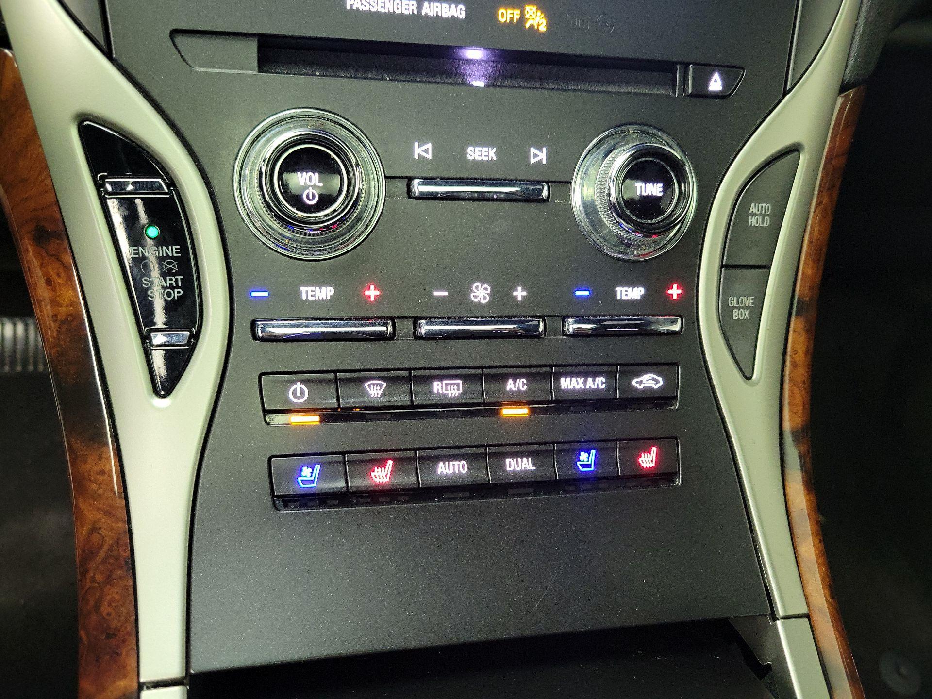 Thumbnail: 2020 Lincoln Nautilus - 17