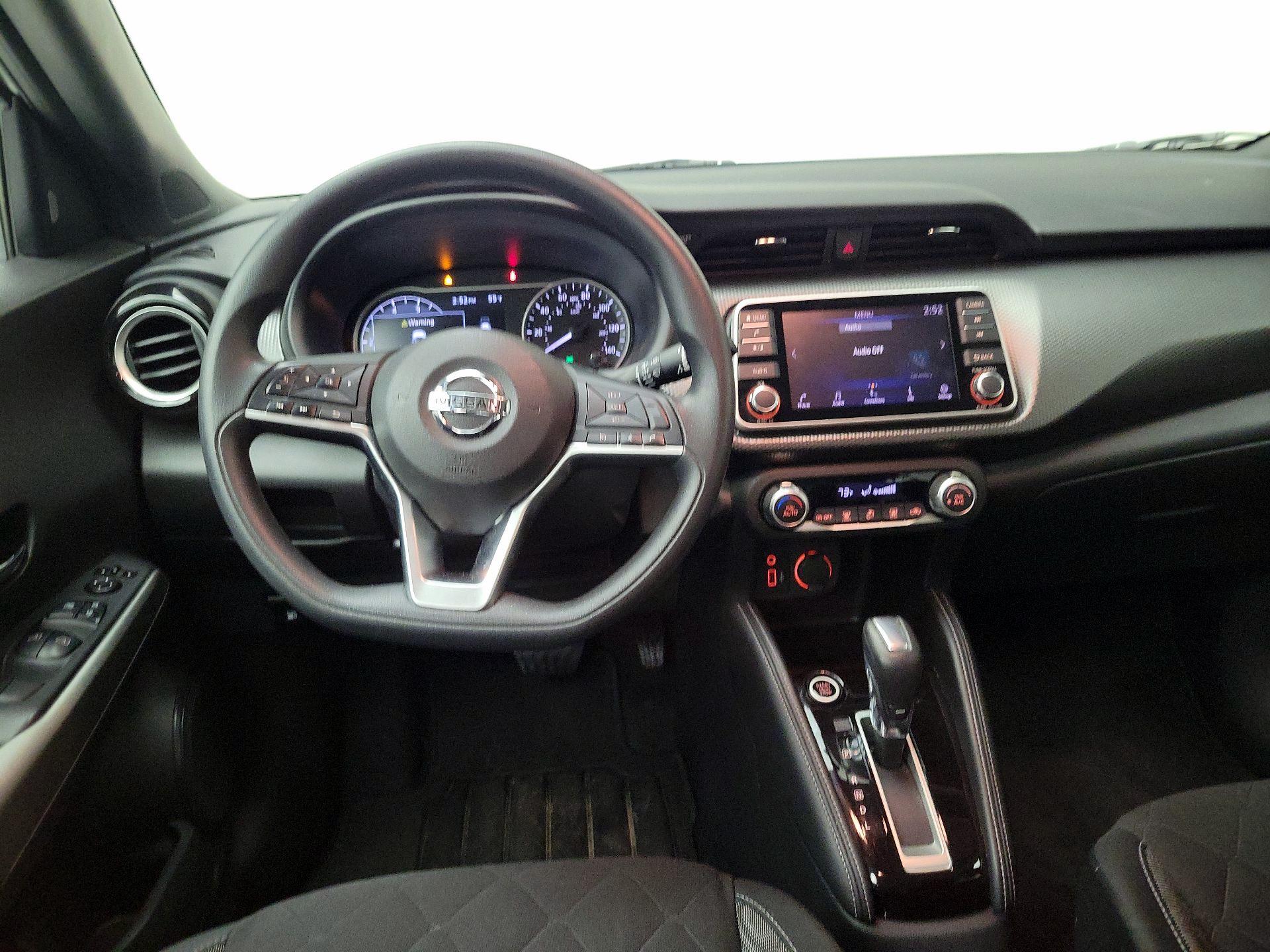 Thumbnail: 2020 Nissan Kicks - 10