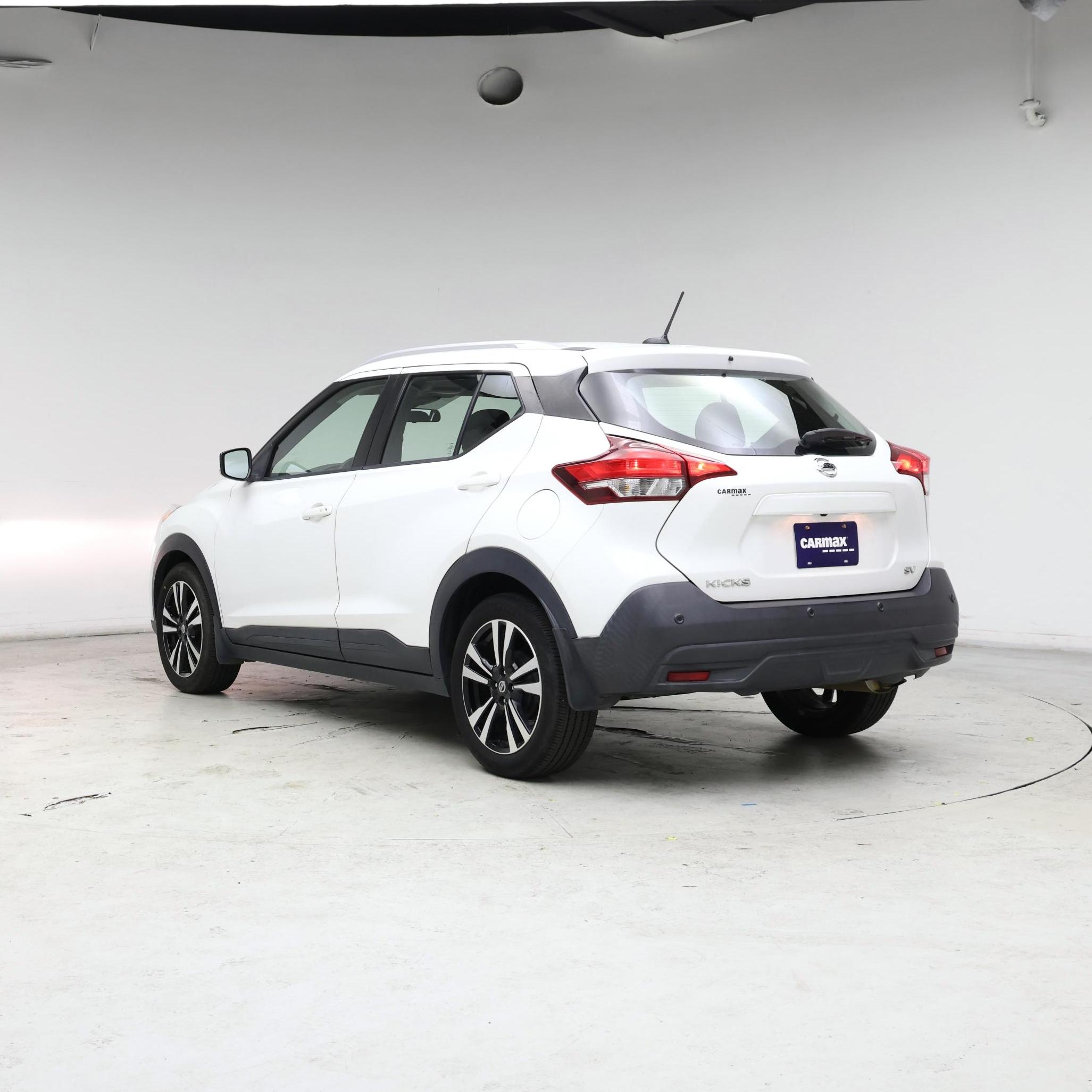 Thumbnail: 2020 Nissan Kicks - 2