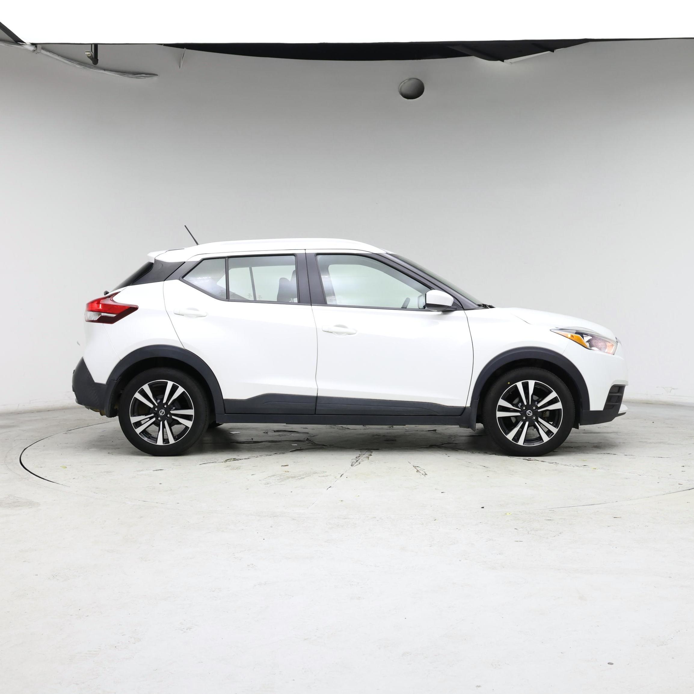 Thumbnail: 2020 Nissan Kicks - 7