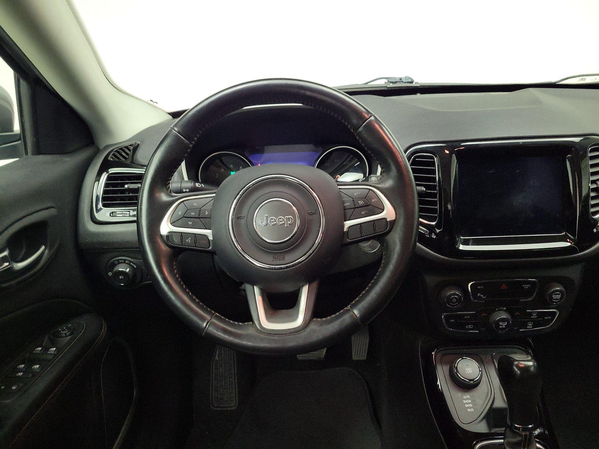 Thumbnail: 2019 Jeep Compass - 10