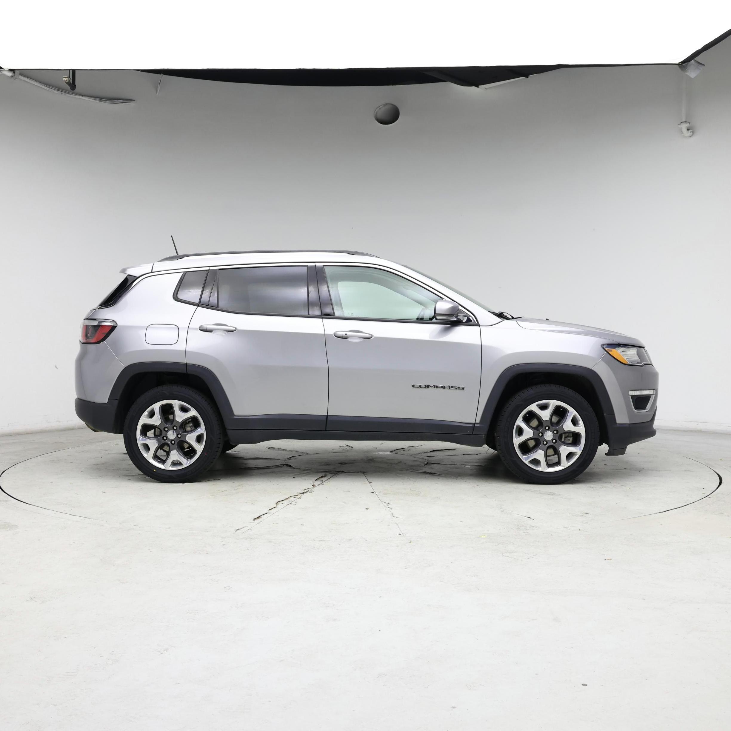 Thumbnail: 2019 Jeep Compass - 7