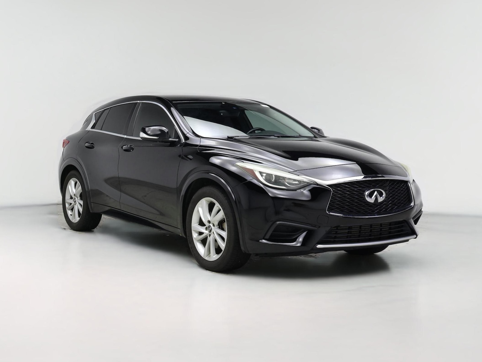 2017 INFINITI QX30 Luxury