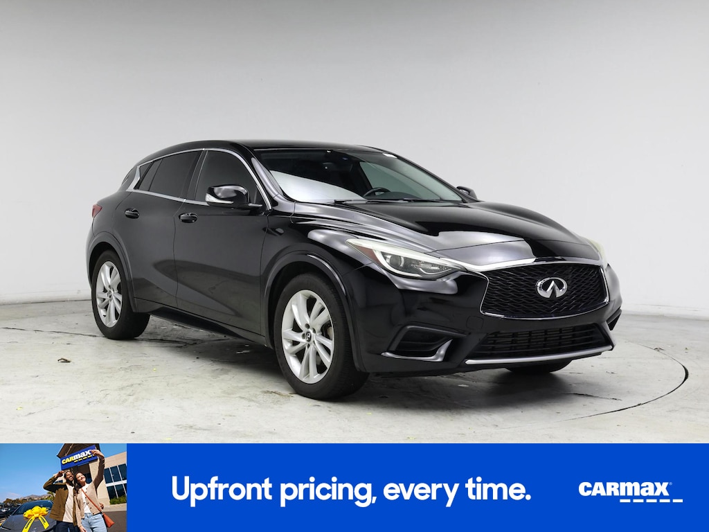 2017 INFINITI QX30
