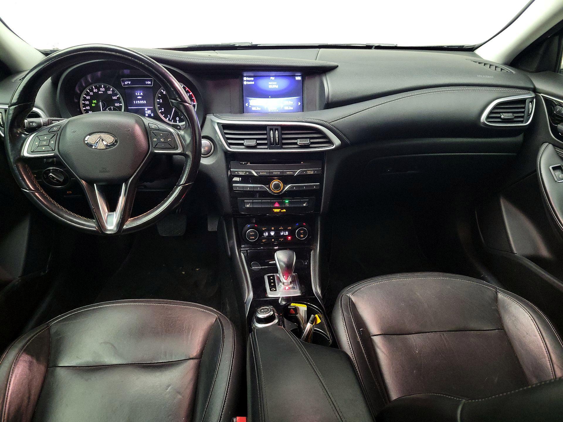 Thumbnail: 2017 INFINITI QX30 - 9