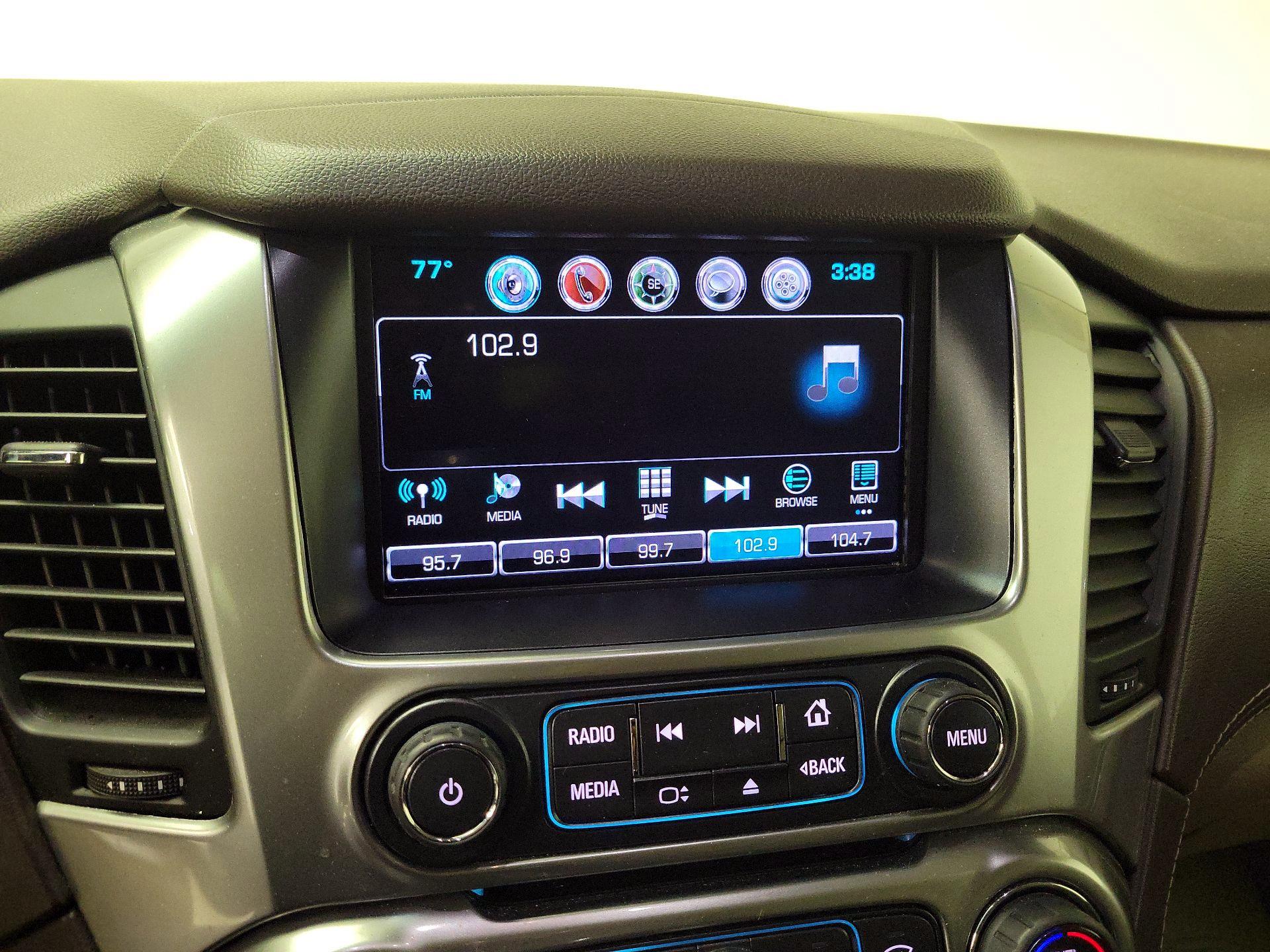 Thumbnail: 2017 Chevrolet Tahoe - 16