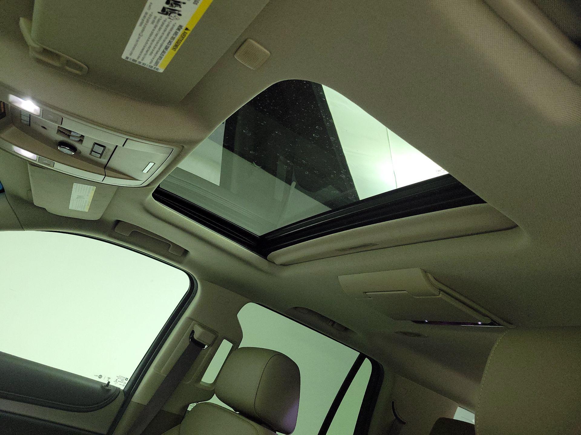 Thumbnail: 2017 Chevrolet Tahoe - 20