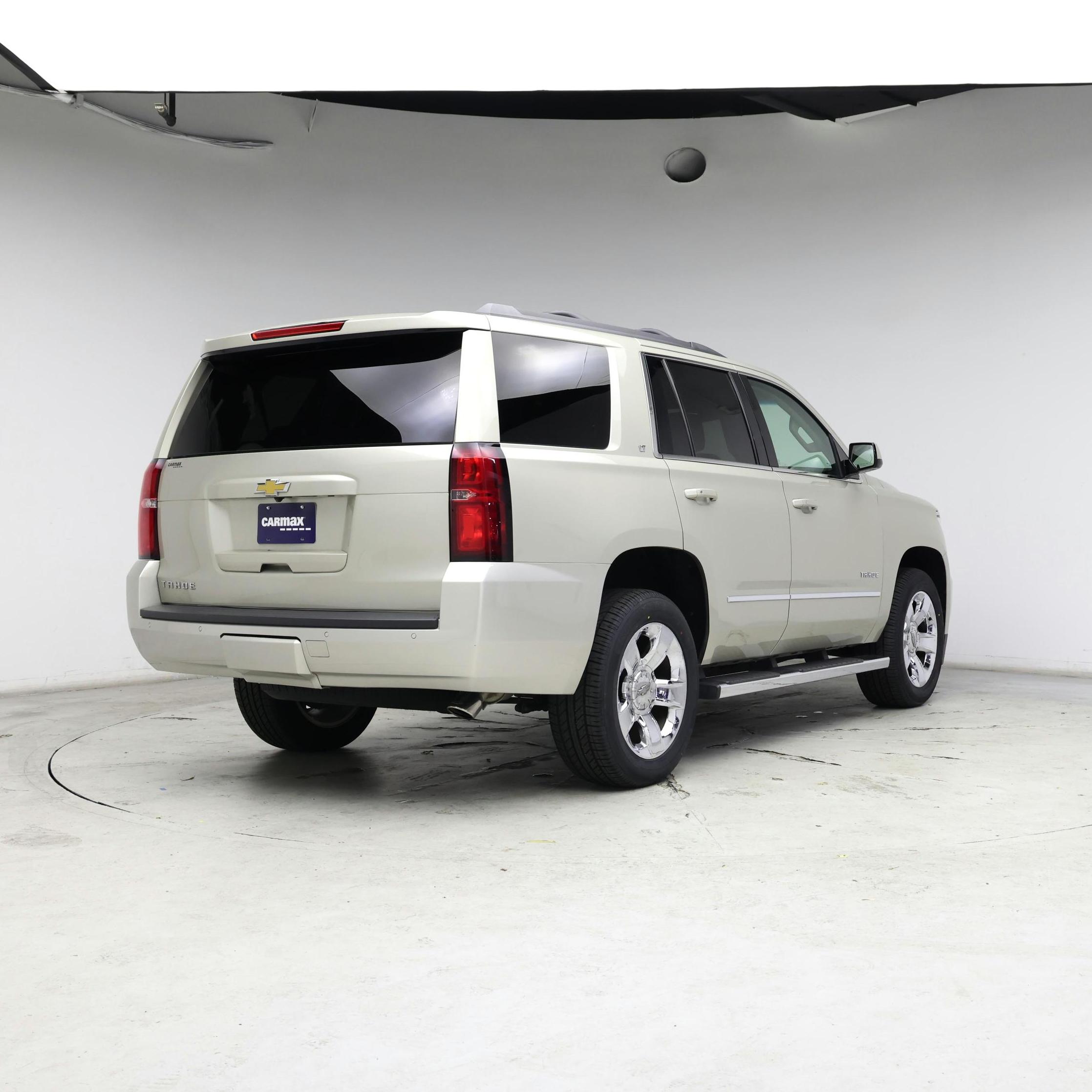 Thumbnail: 2017 Chevrolet Tahoe - 8