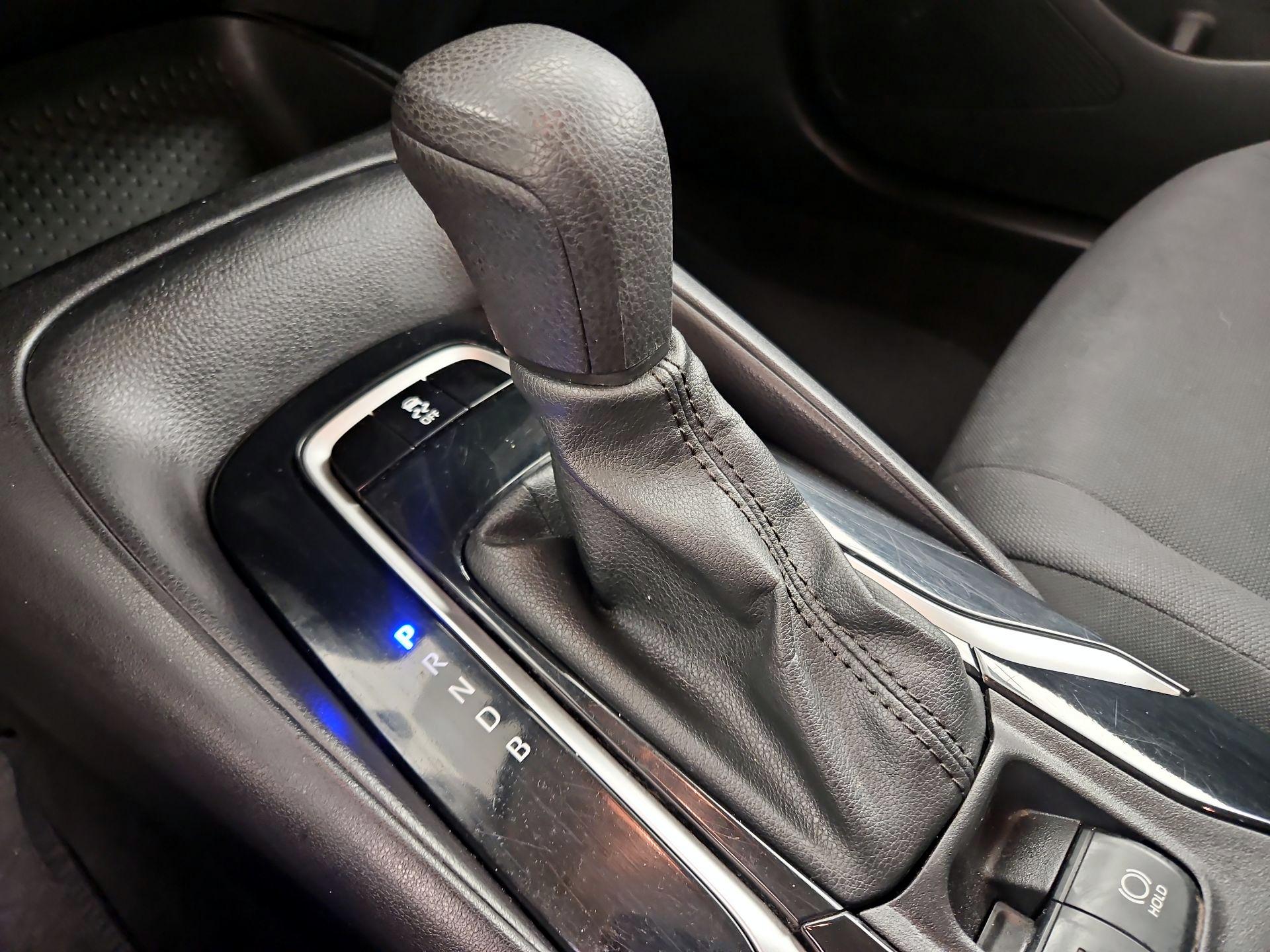 Thumbnail: 2022 Toyota Corolla - 17