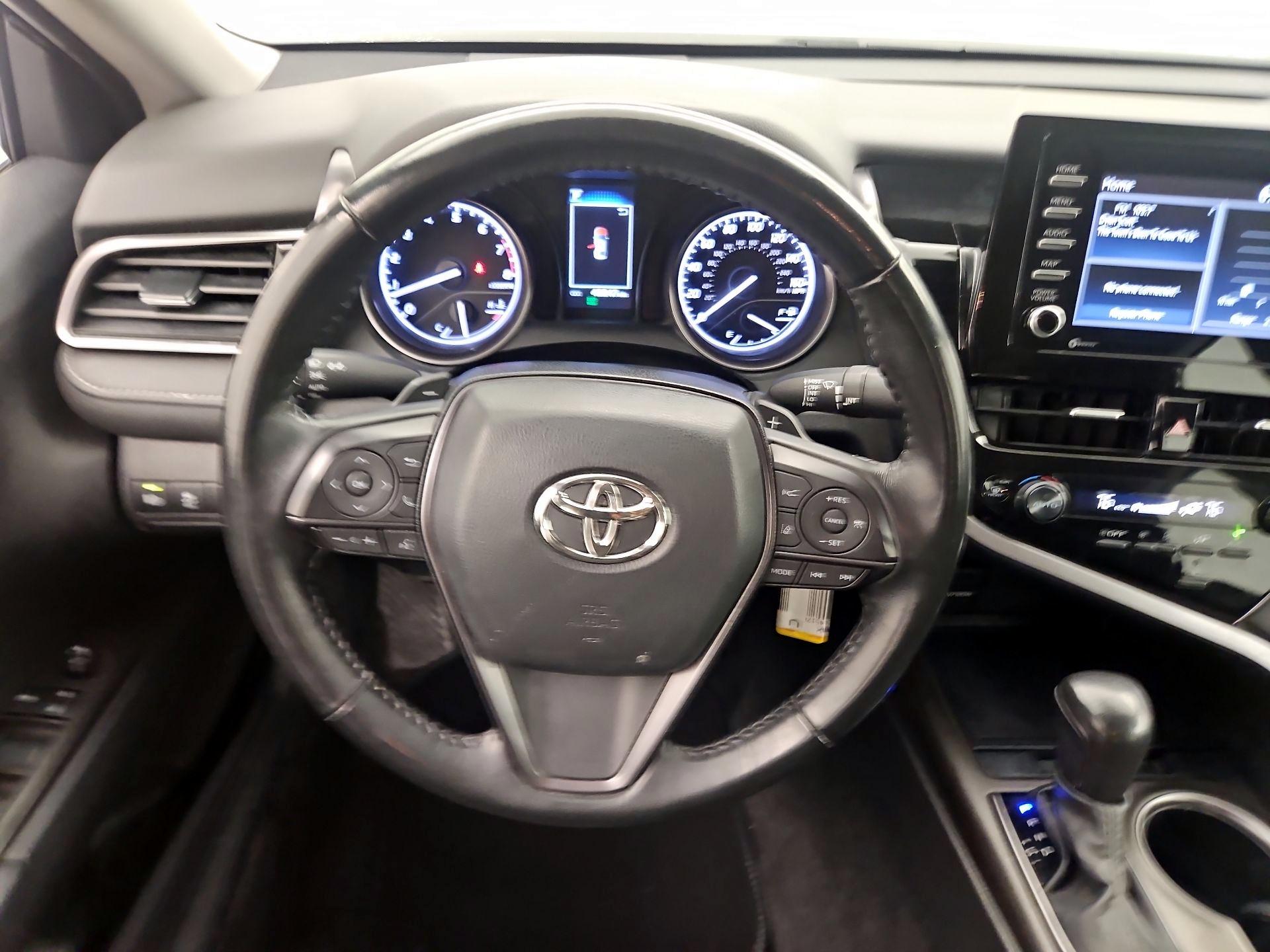 Thumbnail: 2023 Toyota Camry - 10