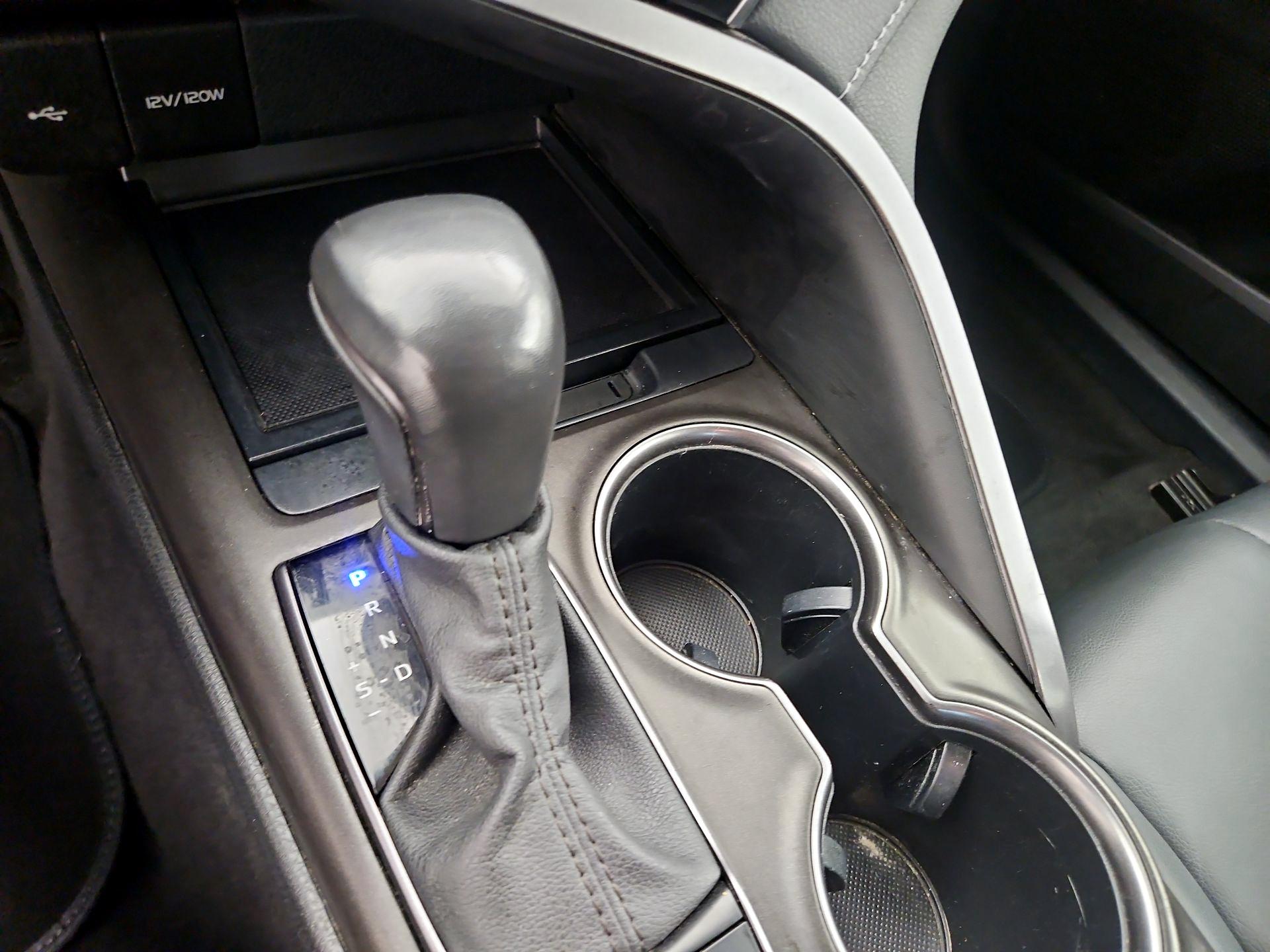 Thumbnail: 2023 Toyota Camry - 17