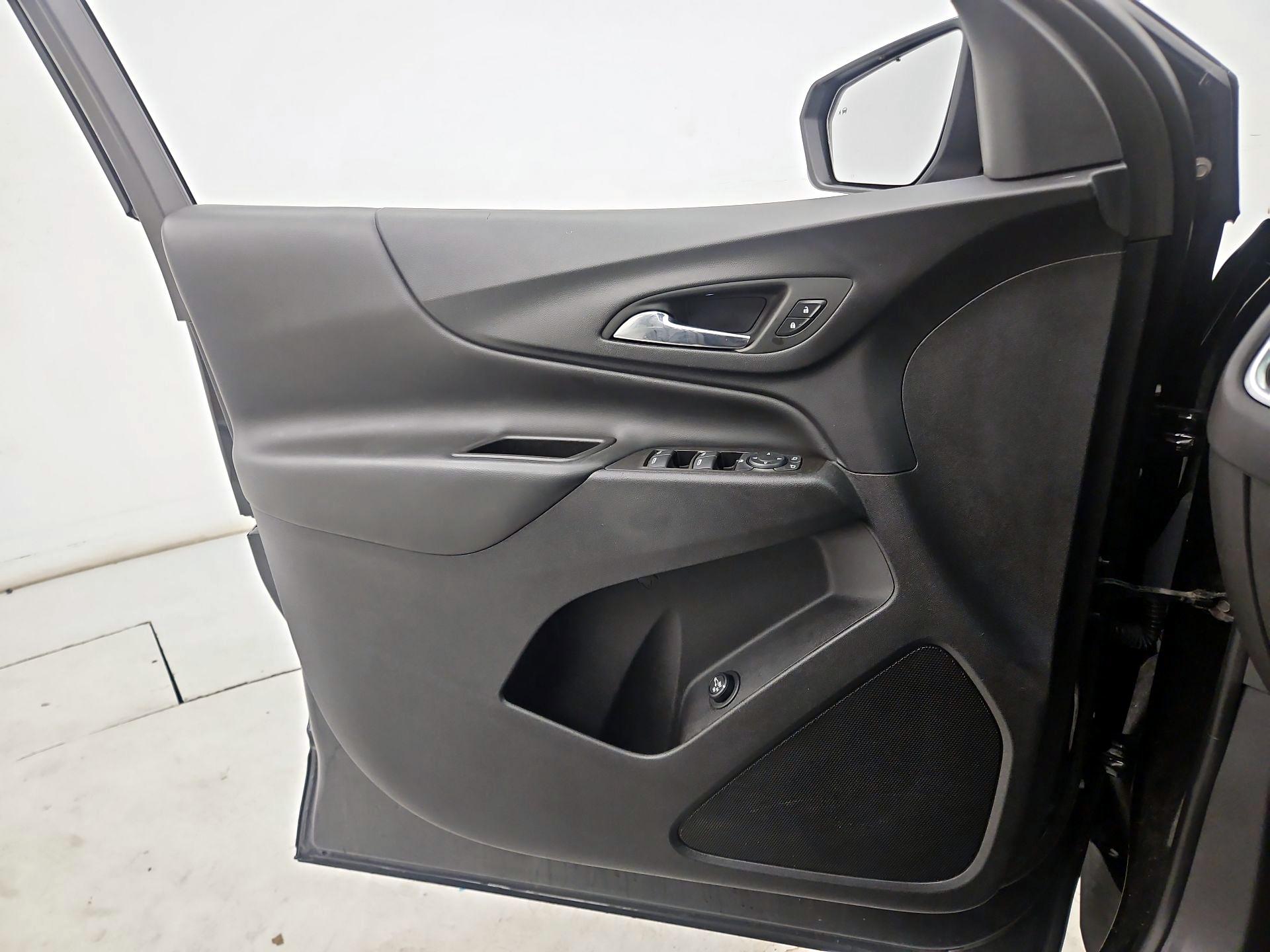 Thumbnail: 2023 Chevrolet Equinox - 12