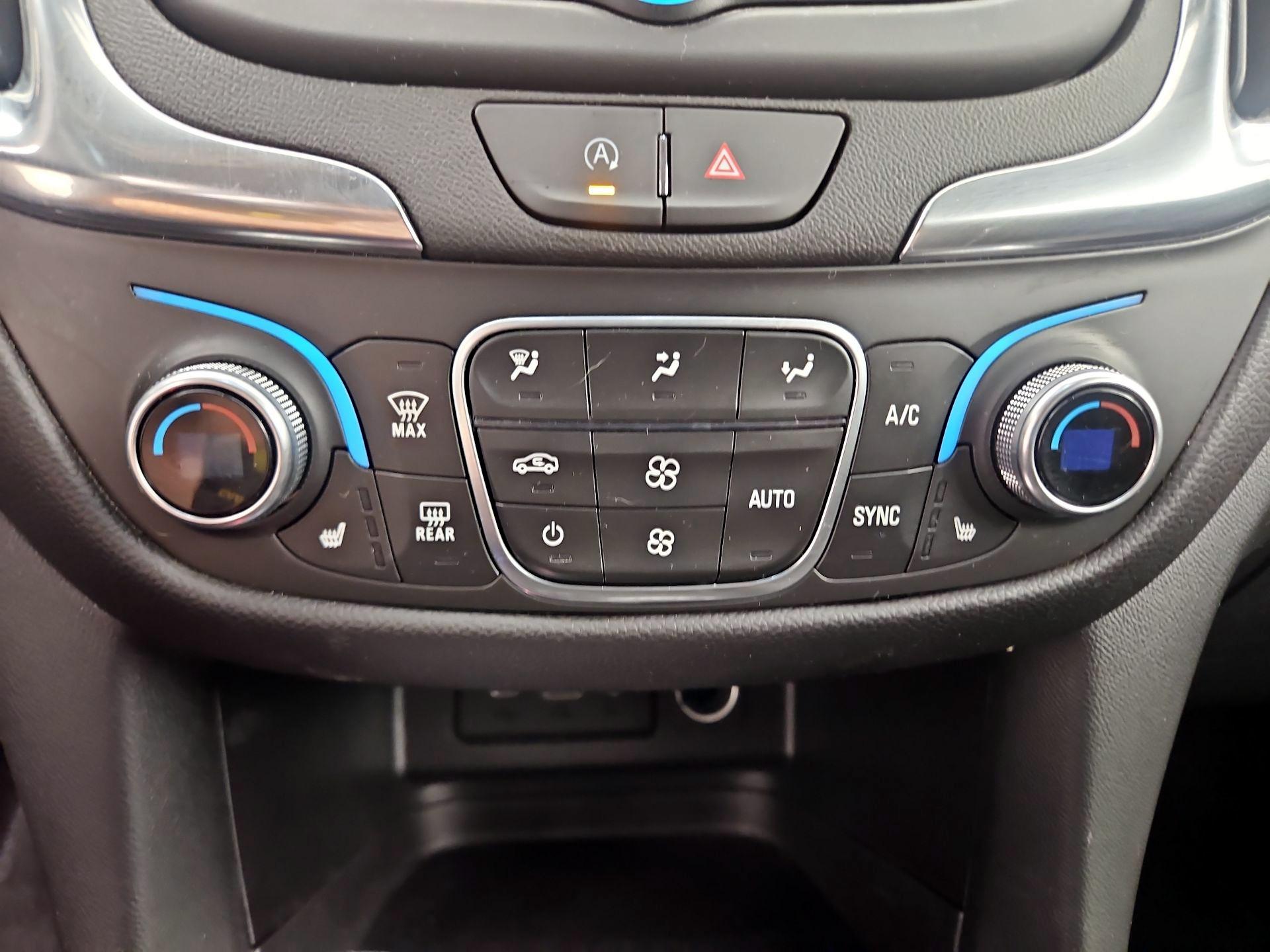 Thumbnail: 2023 Chevrolet Equinox - 16