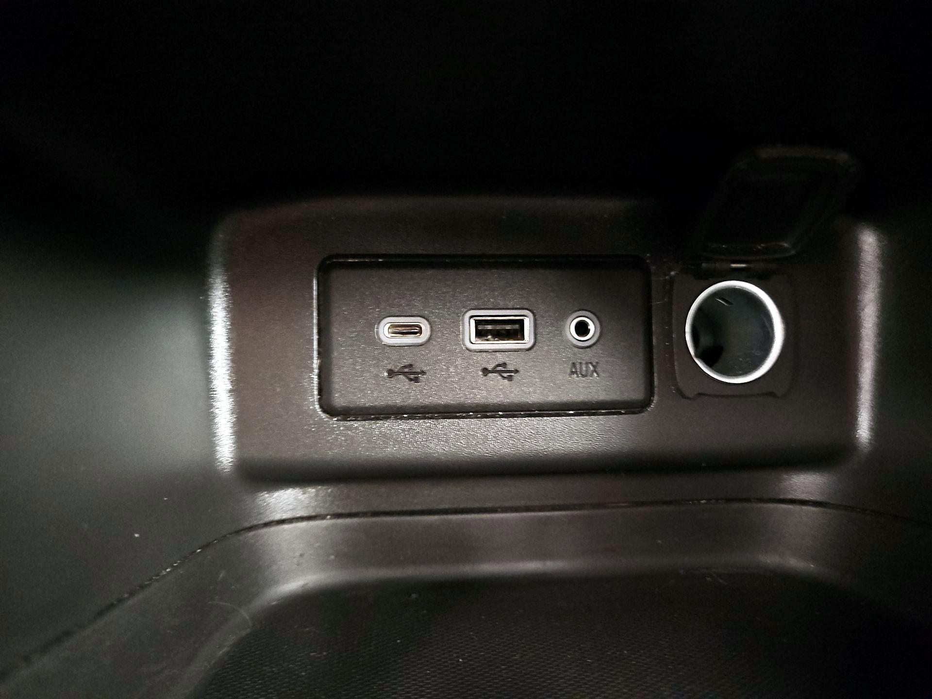 Thumbnail: 2023 Chevrolet Equinox - 18