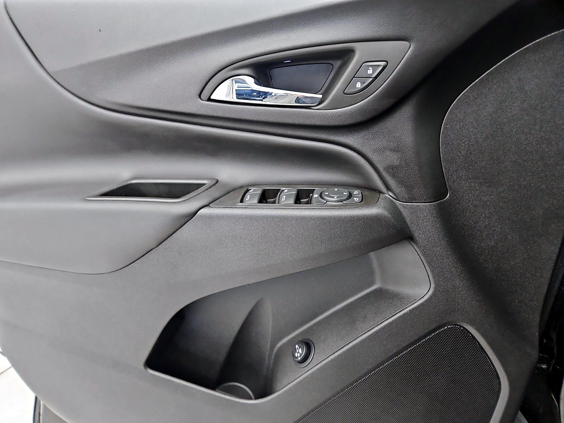 Thumbnail: 2023 Chevrolet Equinox - 12