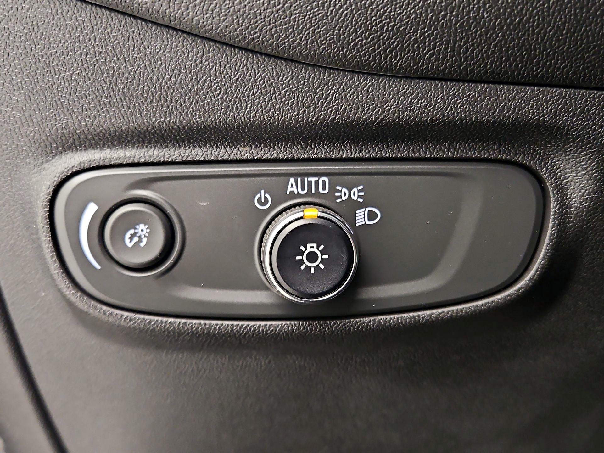 Thumbnail: 2023 Chevrolet Equinox - 13