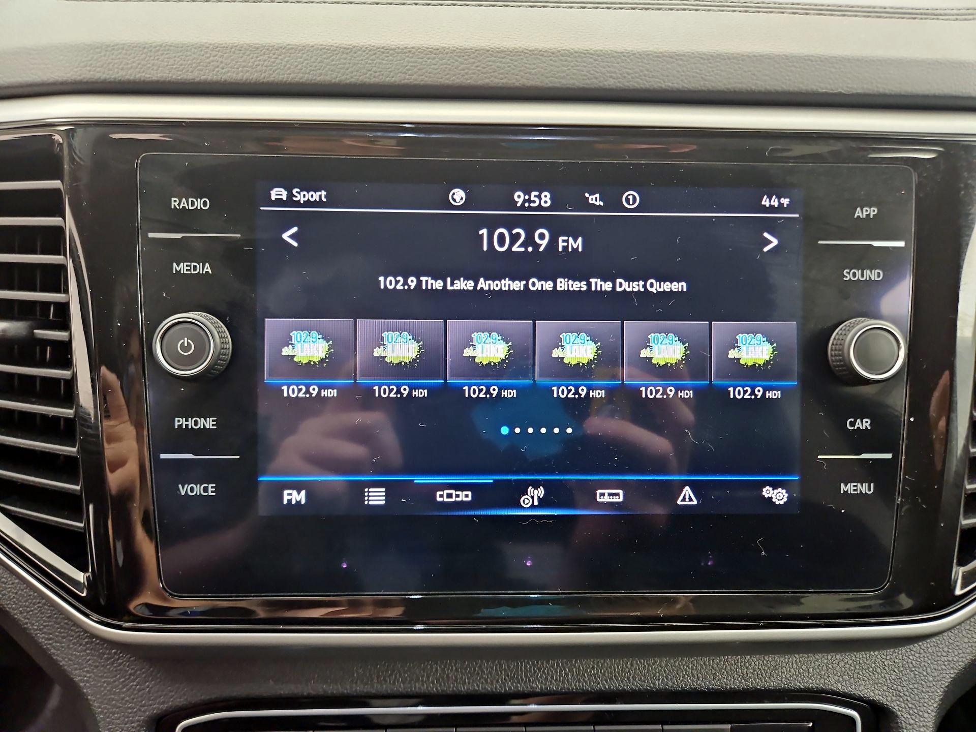 Thumbnail: 2022 Volkswagen Atlas - 15