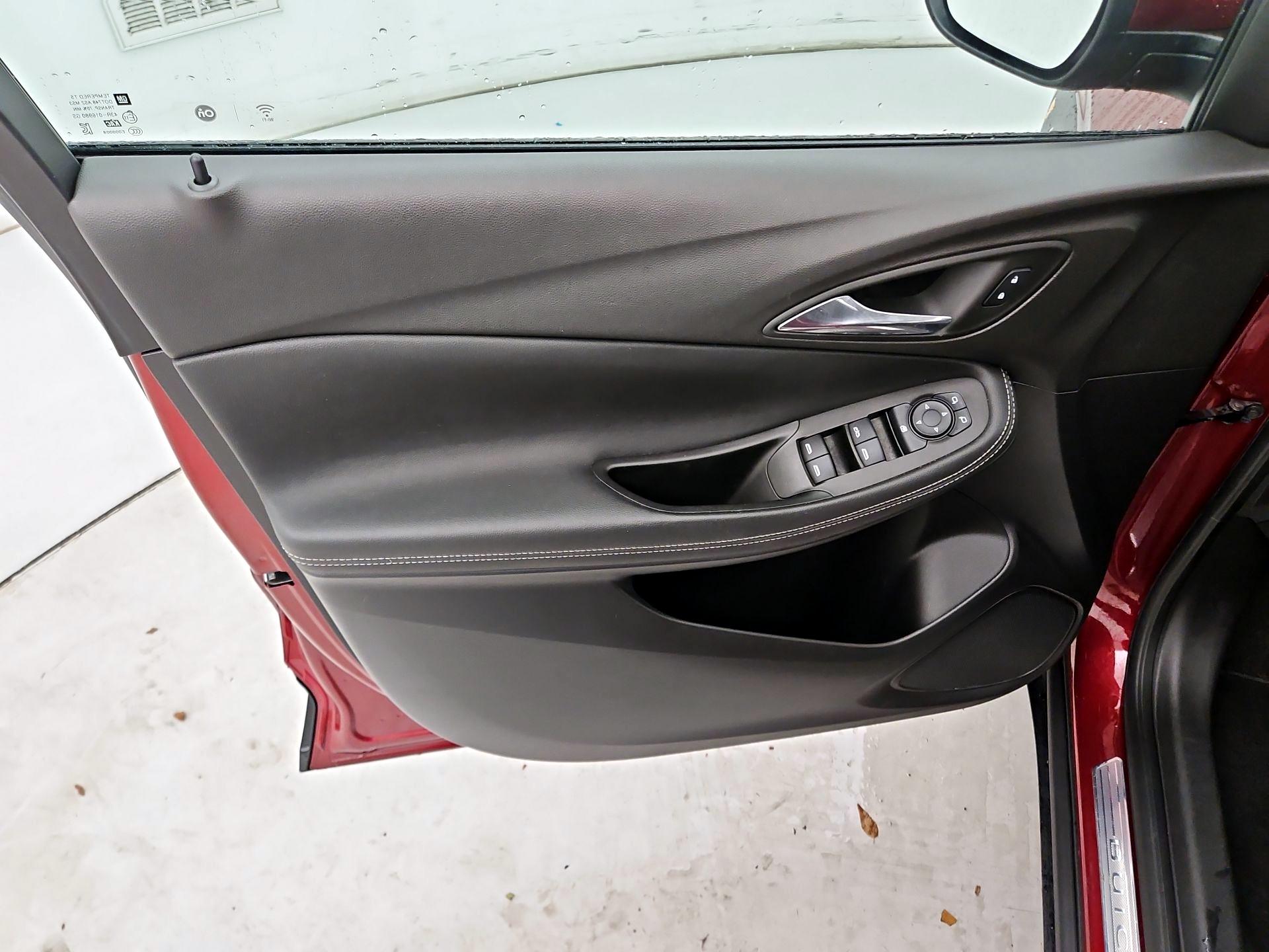 Thumbnail: 2022 Buick Encore GX - 12