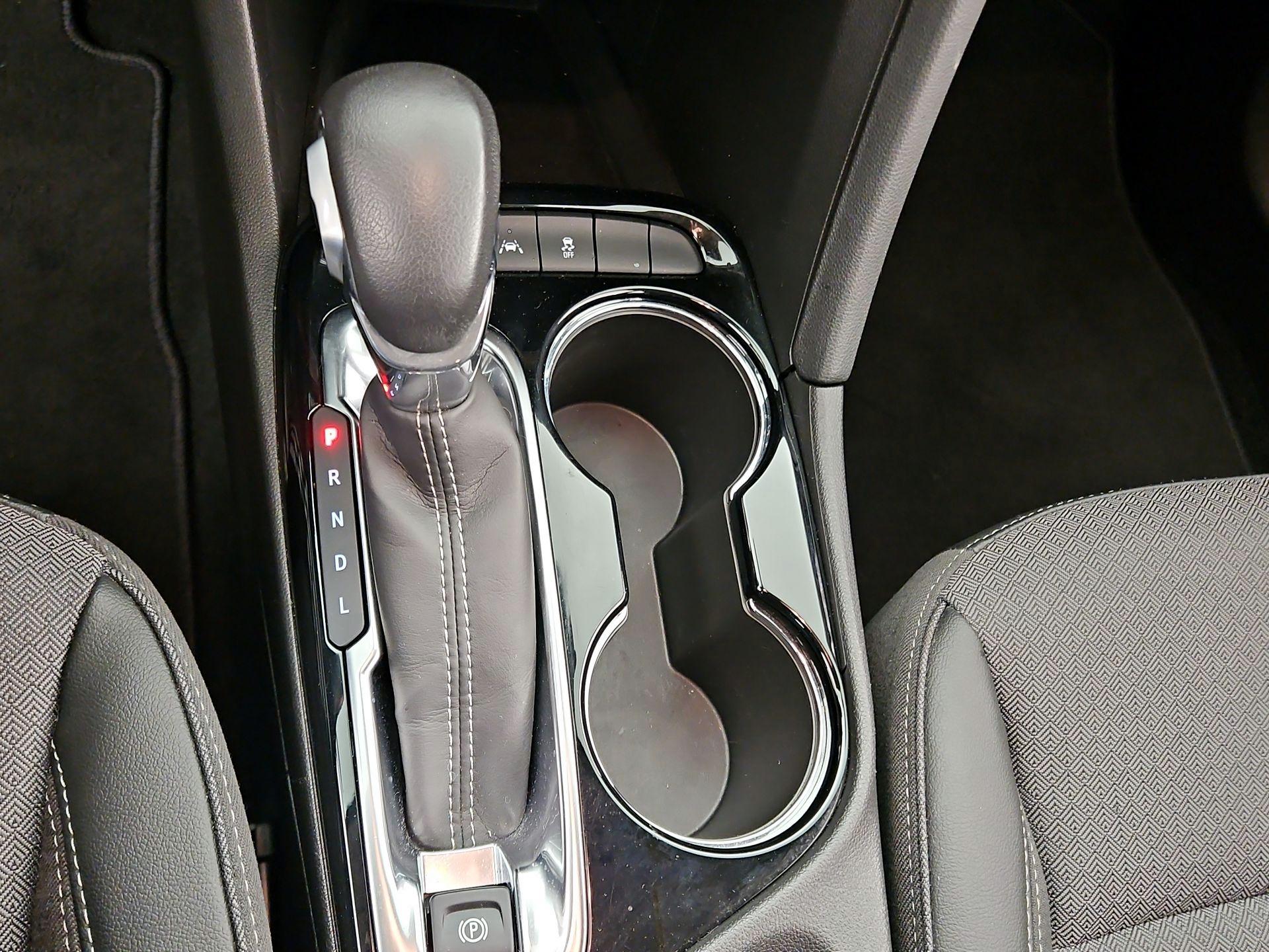 Thumbnail: 2022 Buick Encore GX - 17